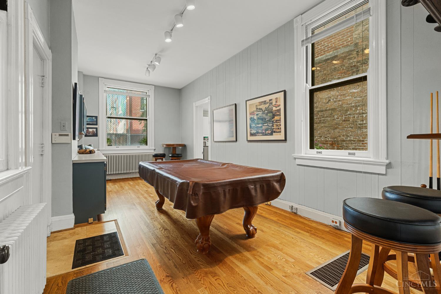 20 W 9th Street