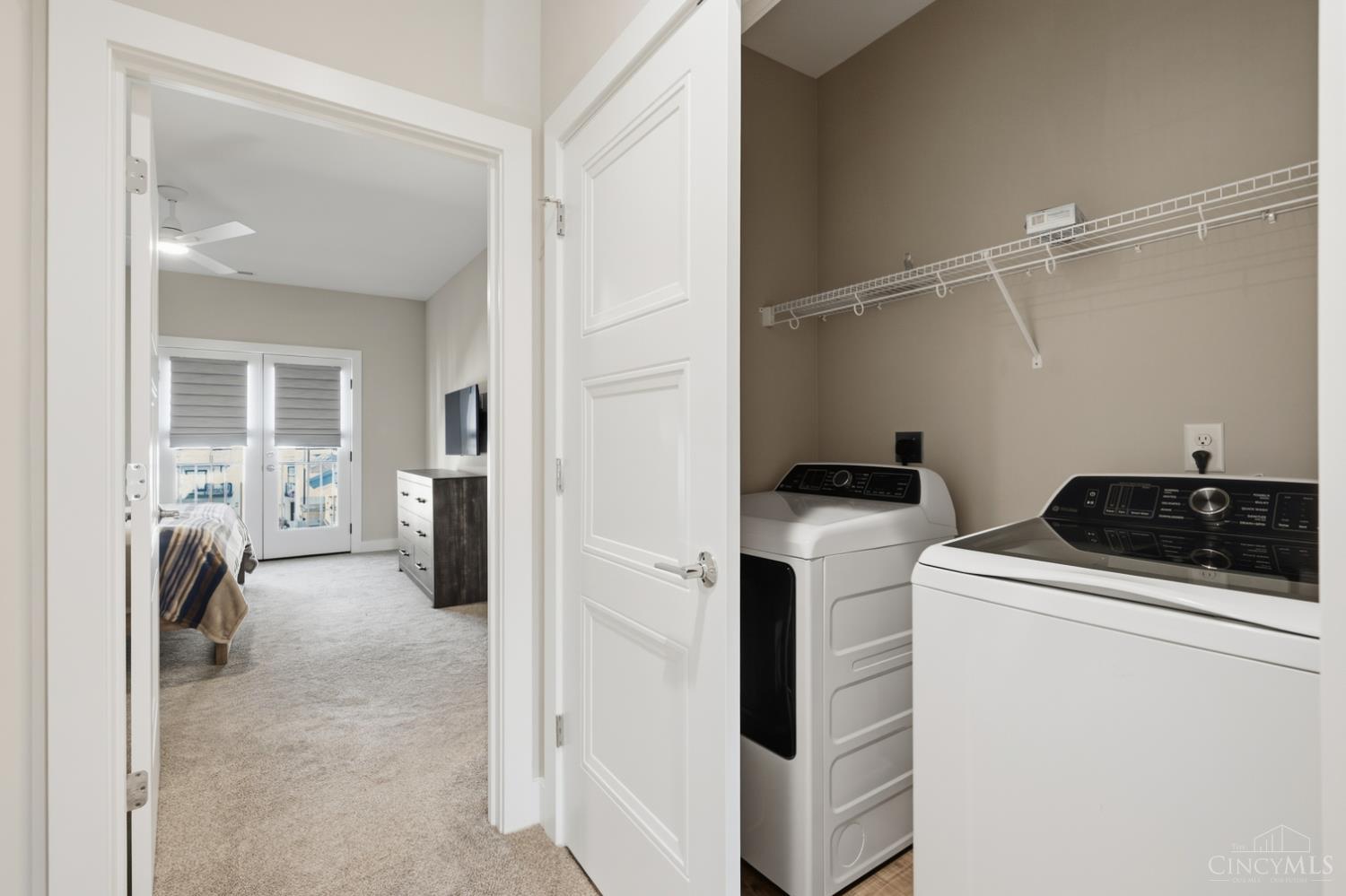 4252 Parkview Drive Unit: 1B