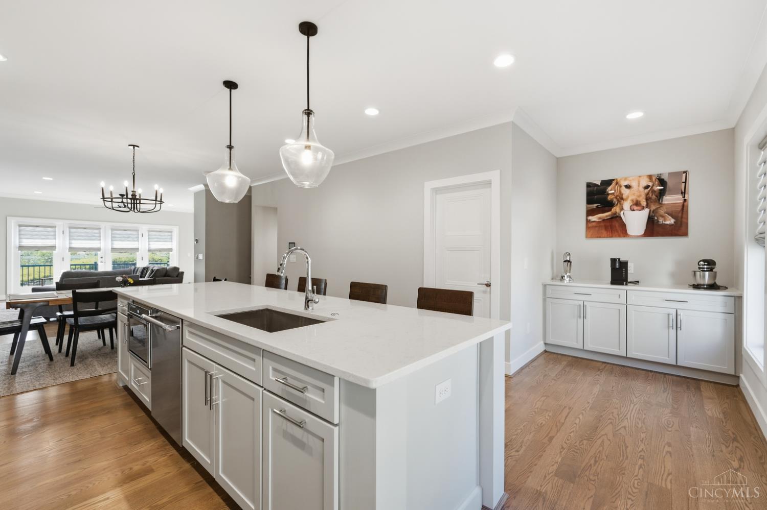 4252 Parkview Drive Unit: 1B