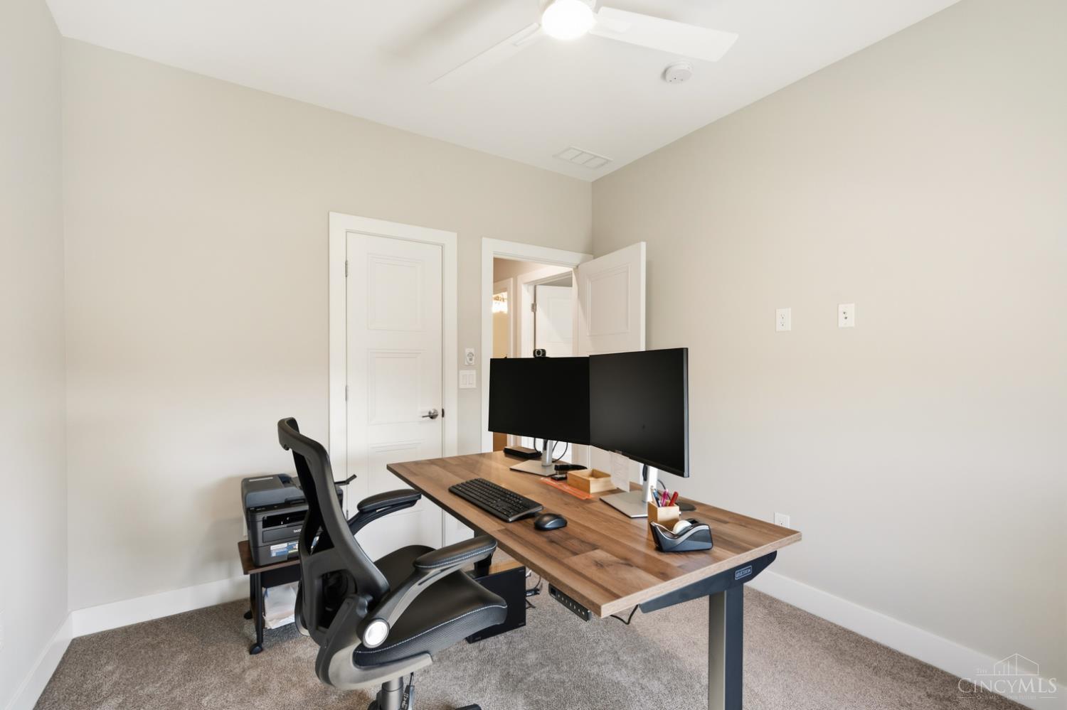 4252 Parkview Drive Unit: 1B