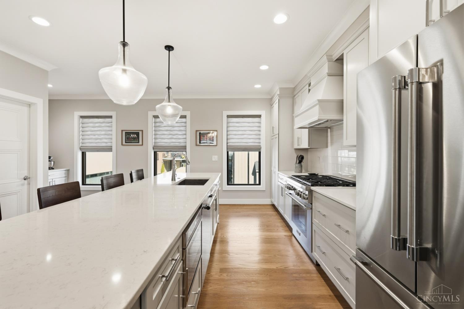 4252 Parkview Drive Unit: 1B
