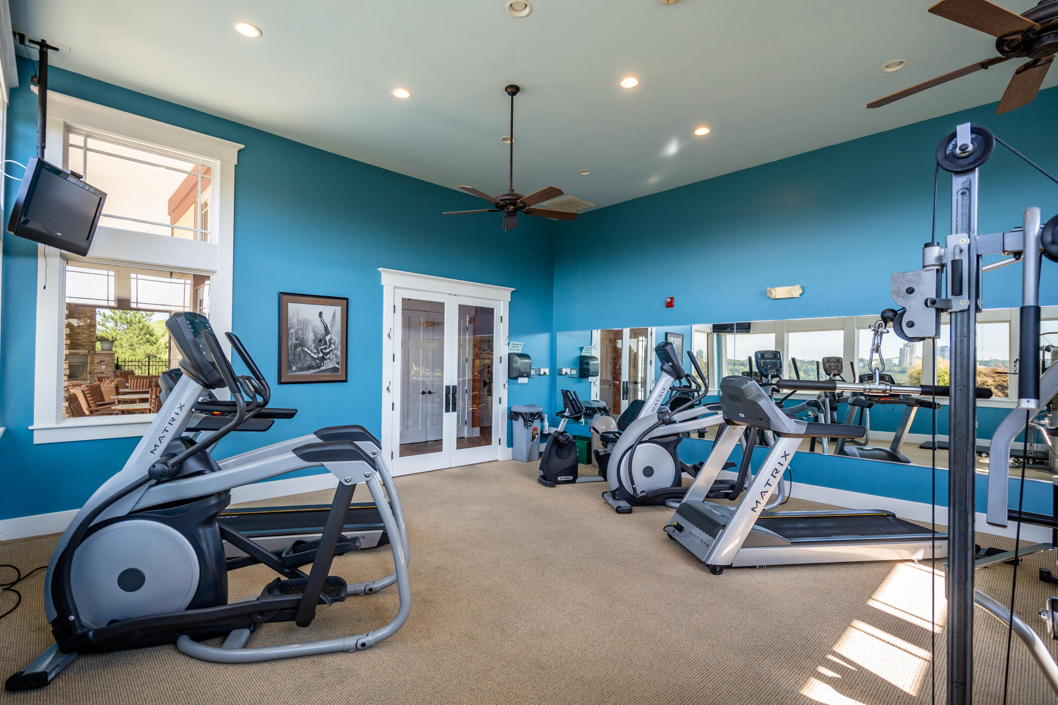 422 Riverpointe Drive, 2