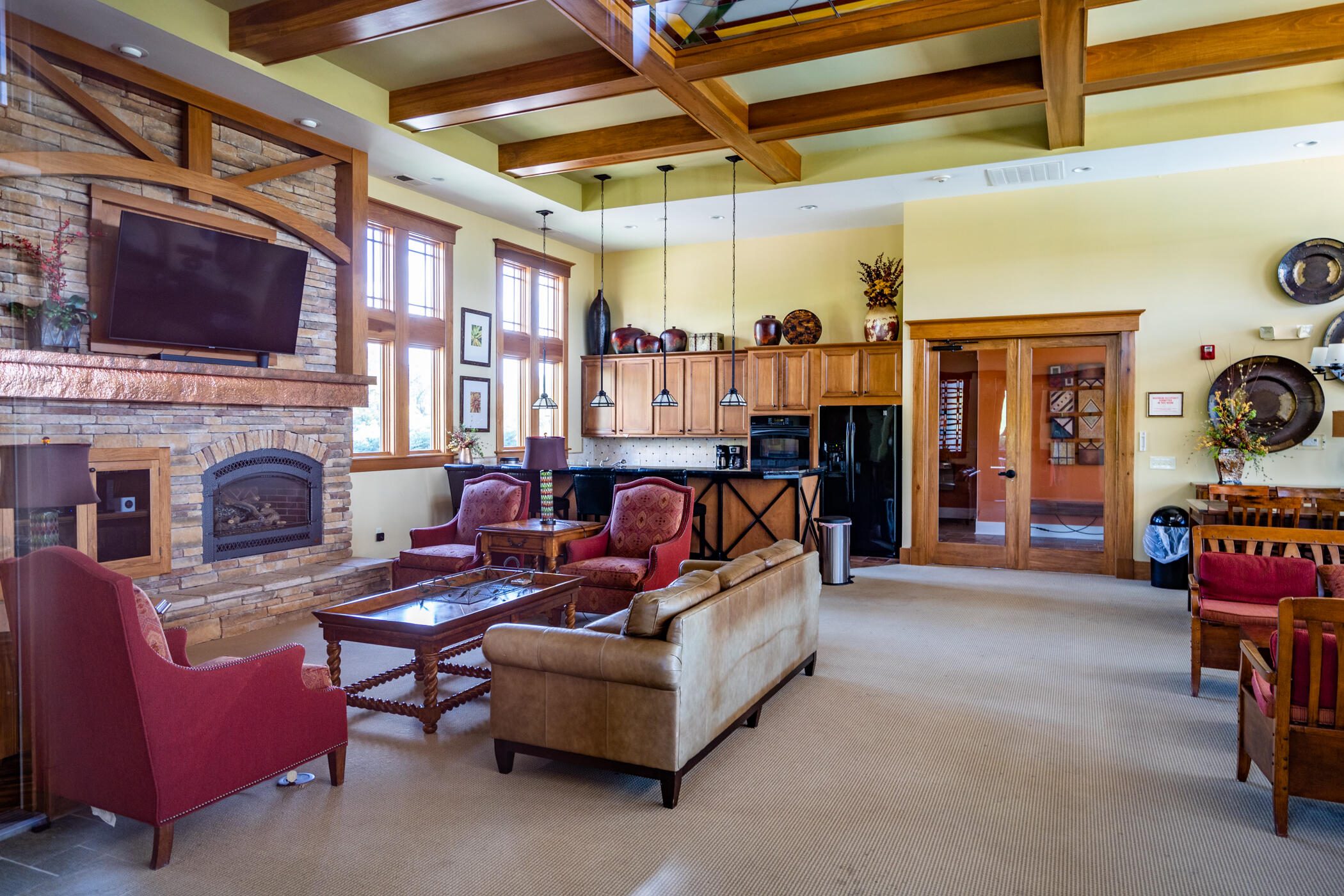 422 Riverpointe Drive, 2