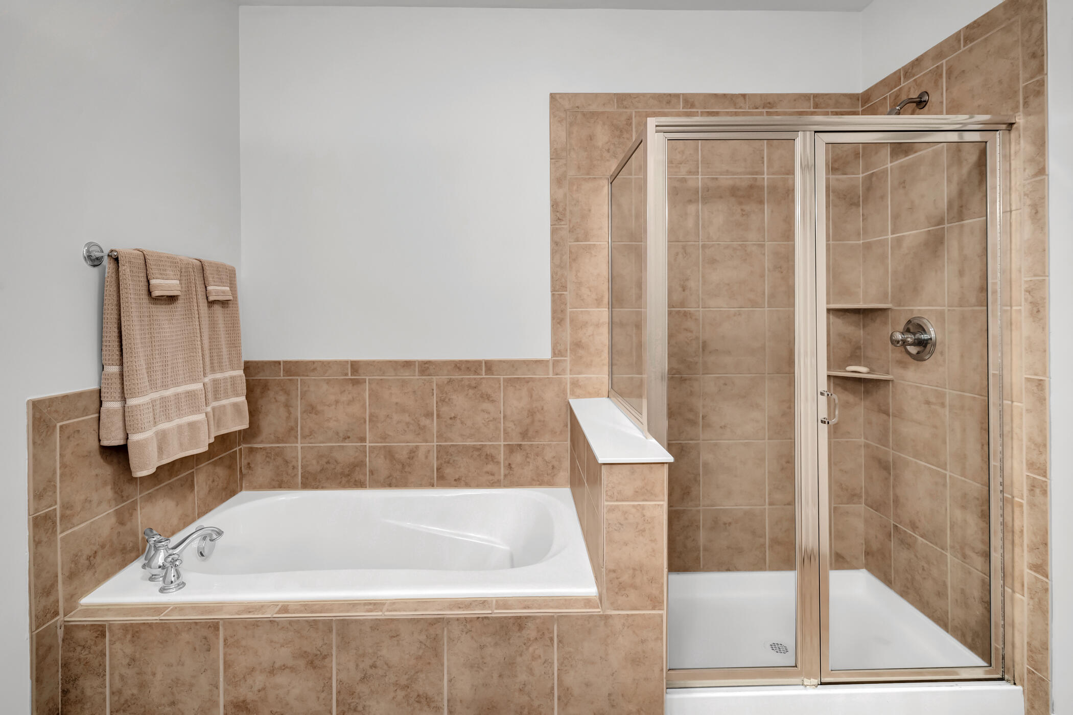 422 Riverpointe Drive, 2