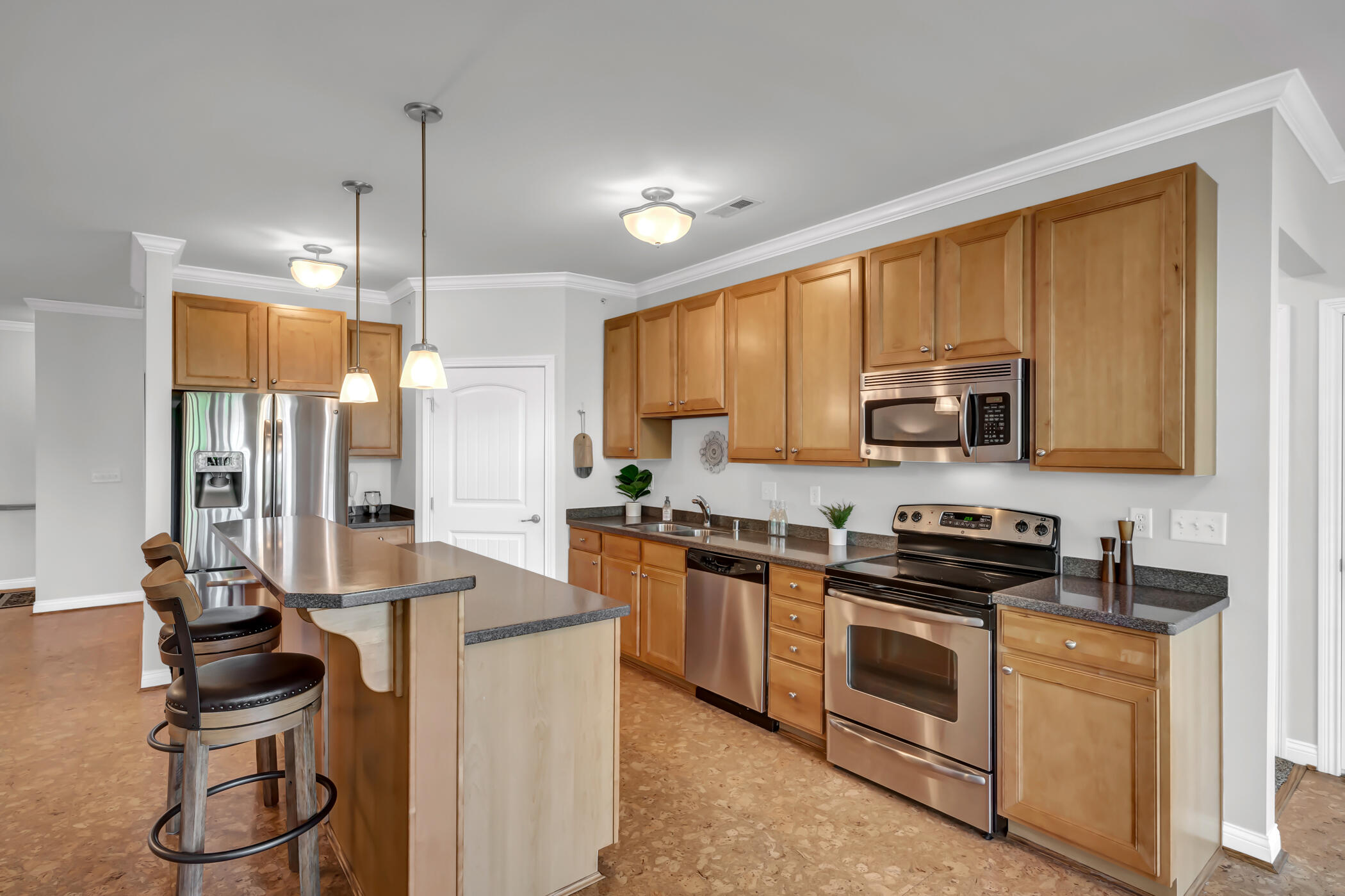 422 Riverpointe Drive, 2