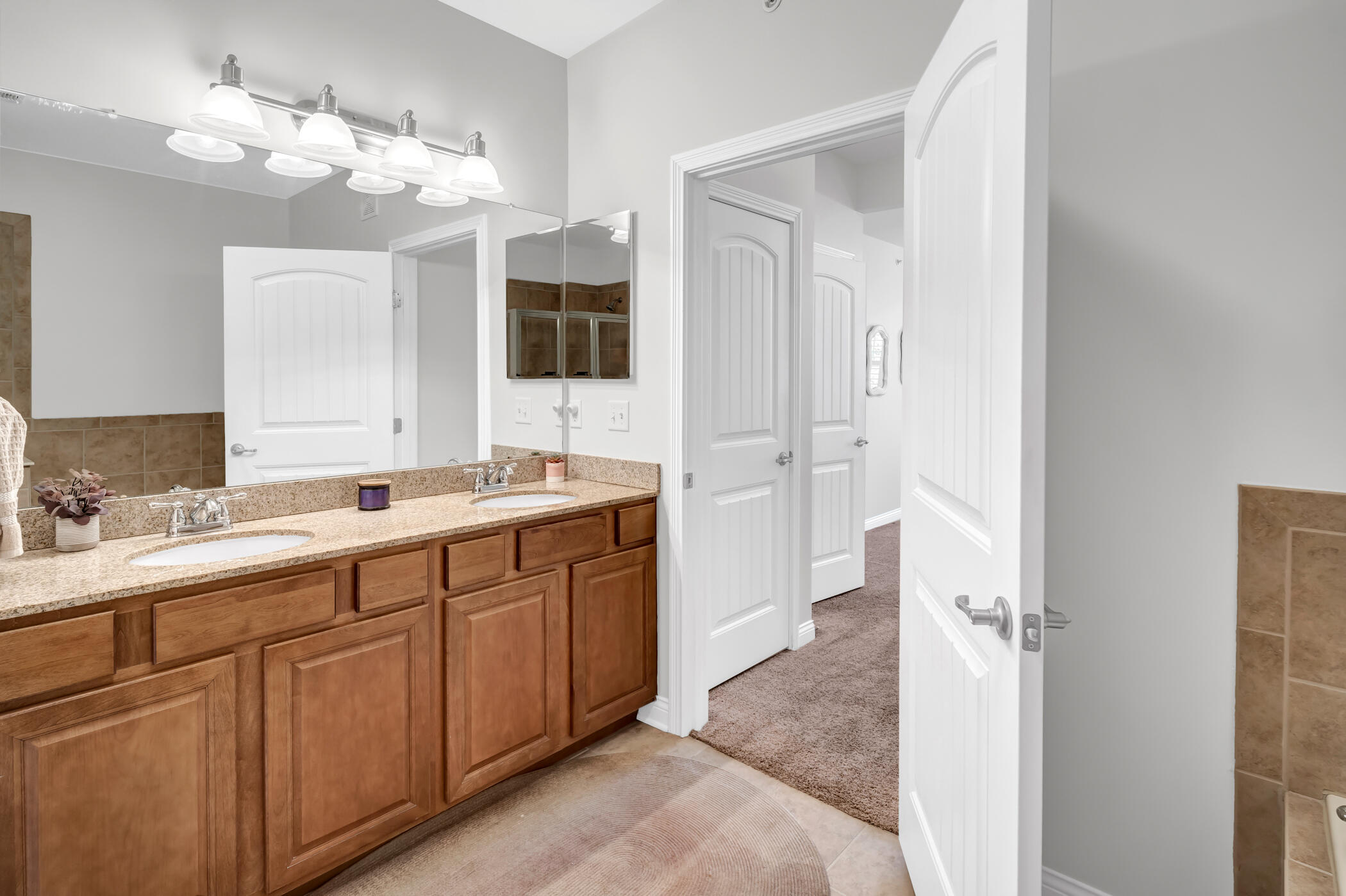 422 Riverpointe Drive, 2