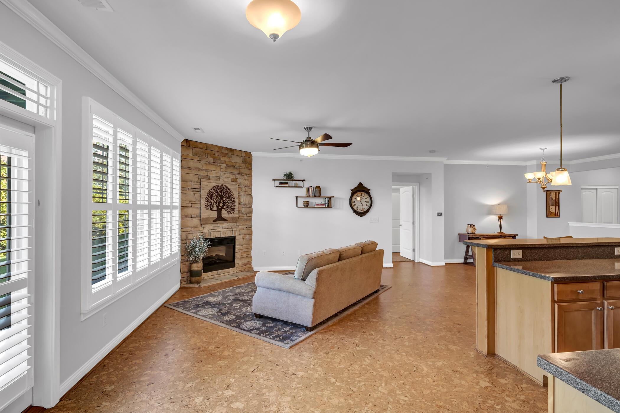 422 Riverpointe Drive, 2