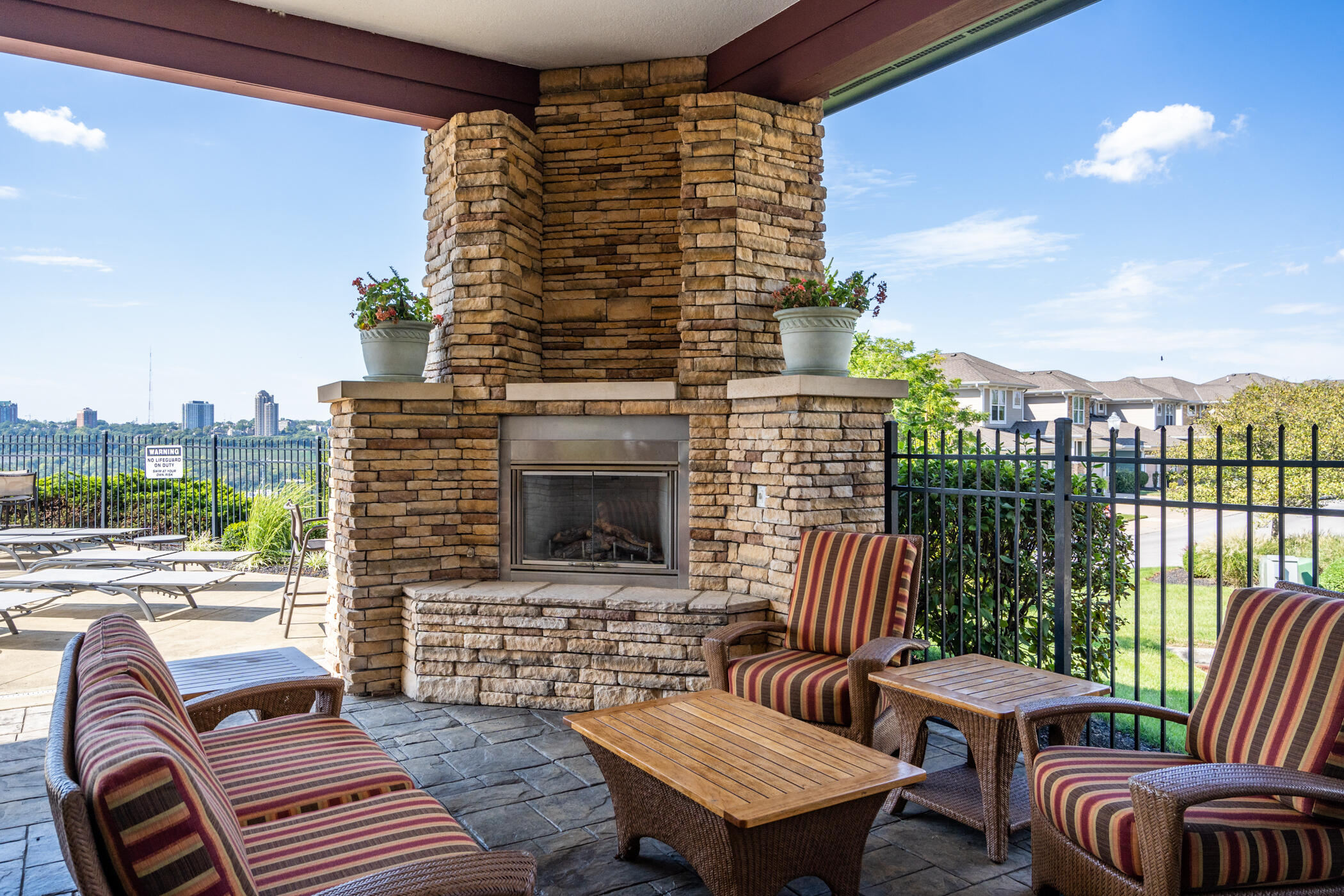 422 Riverpointe Drive, 2