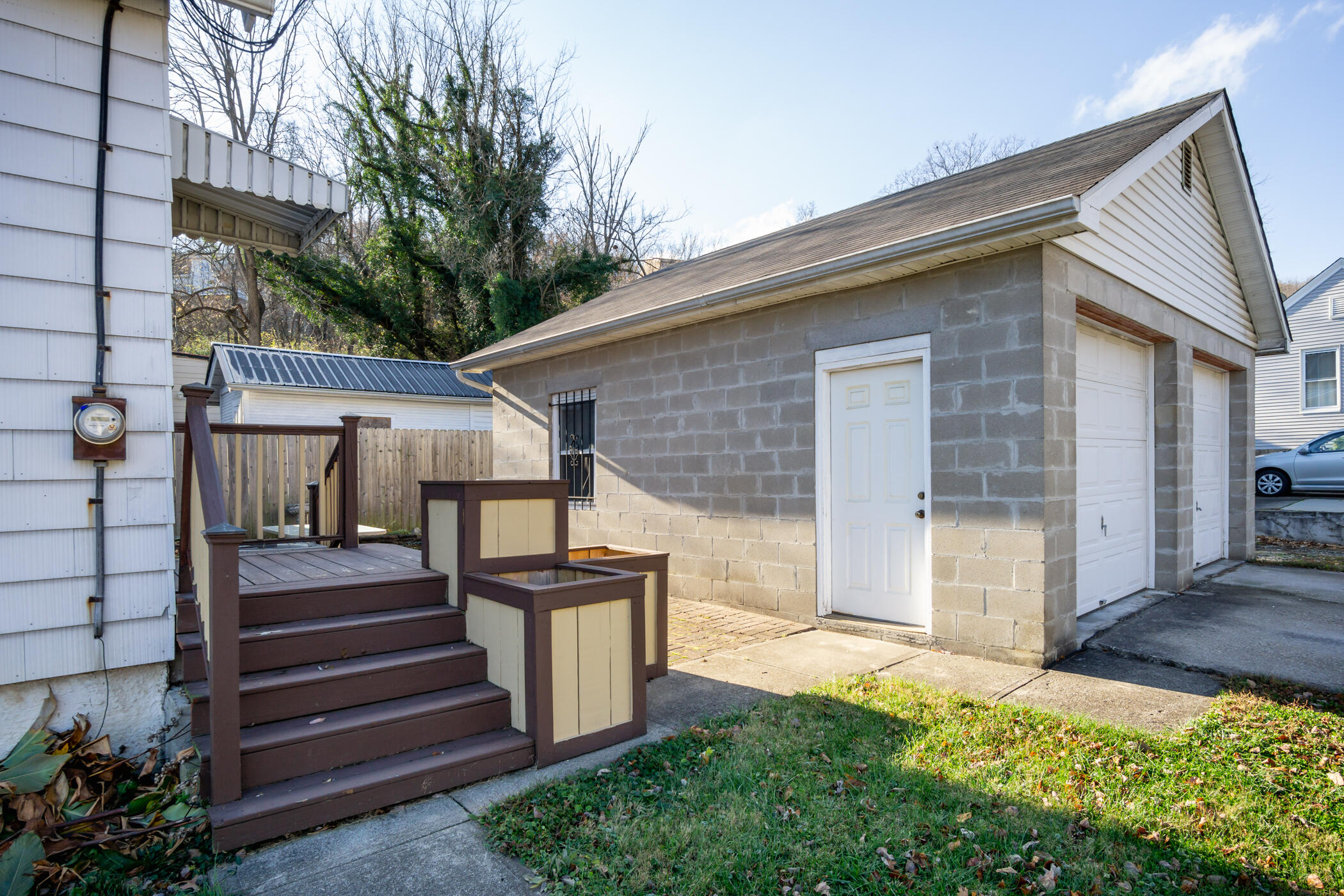 1915 Franklin Street