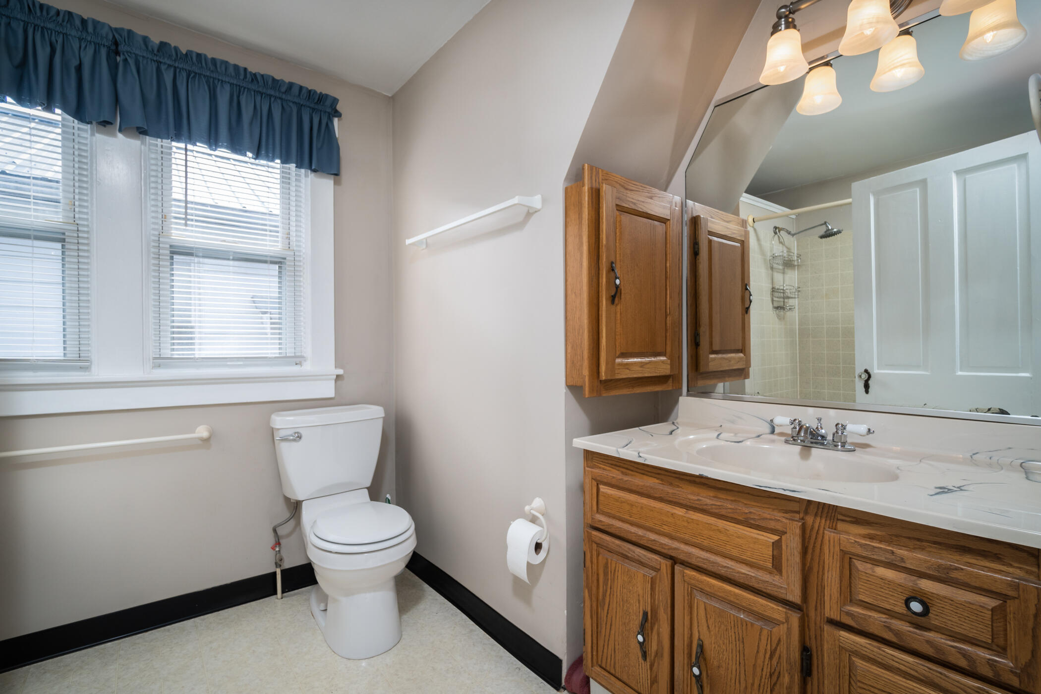 1915 Franklin Street