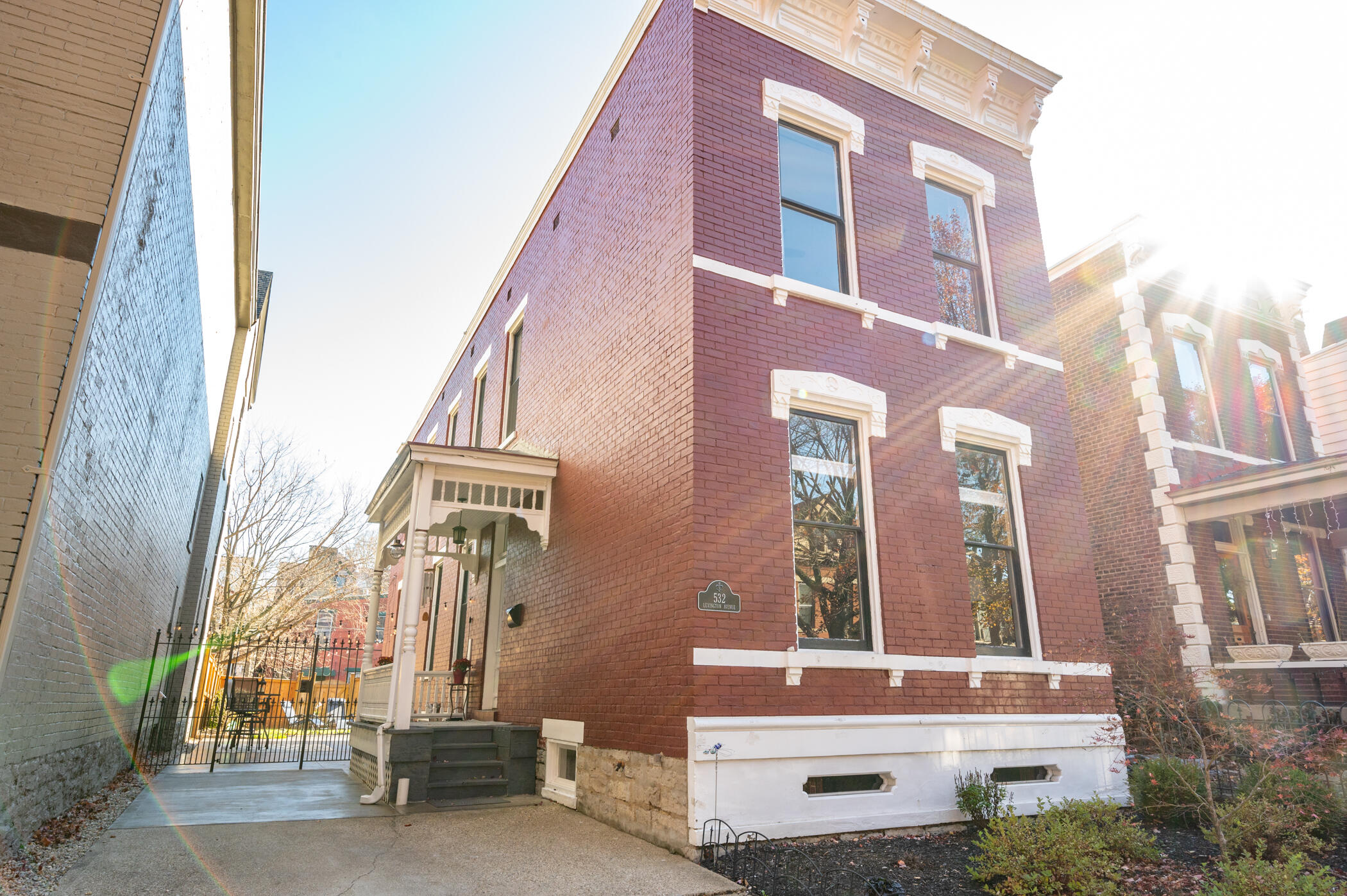 532 Lexington Avenue