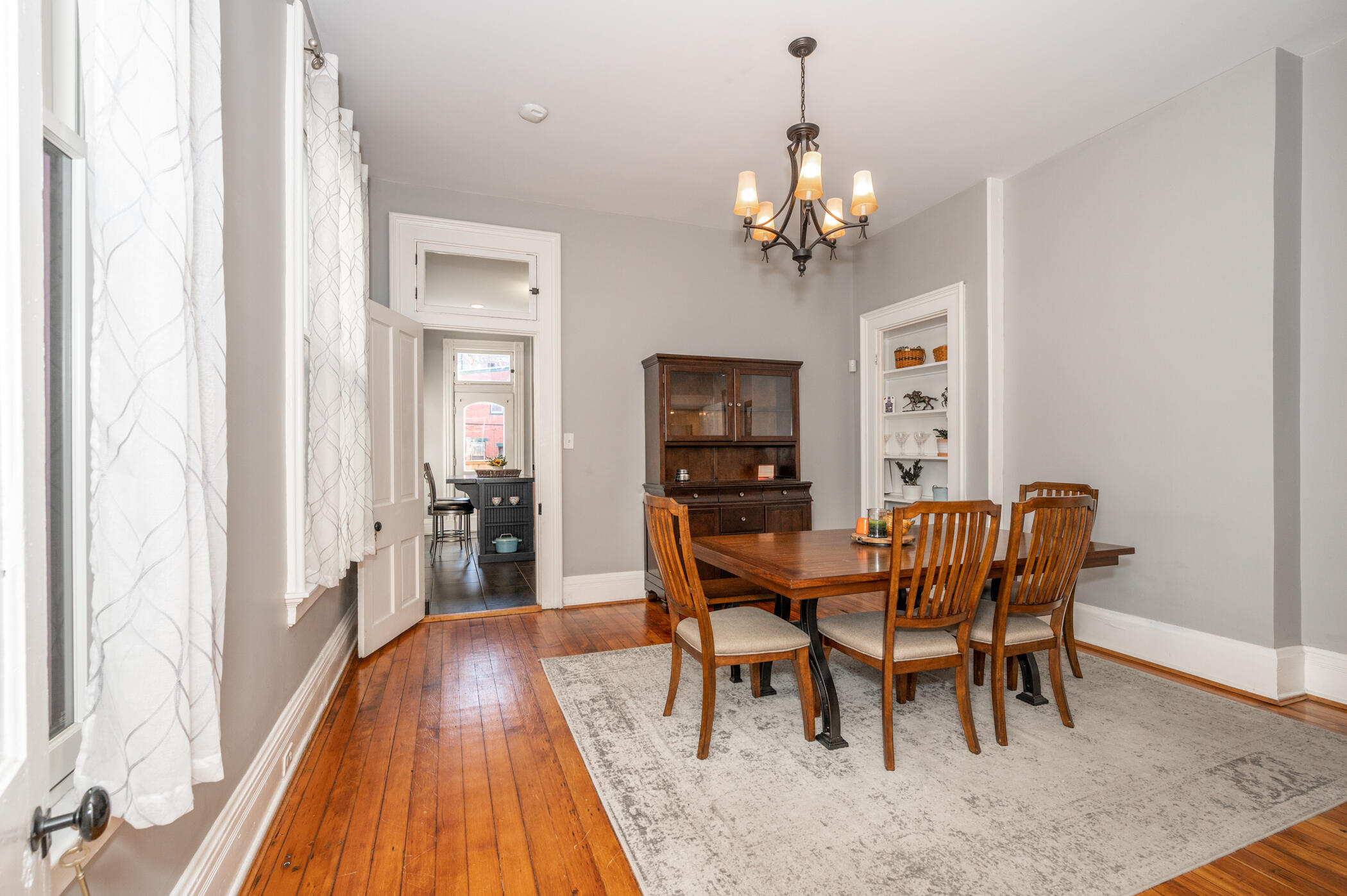 532 Lexington Avenue