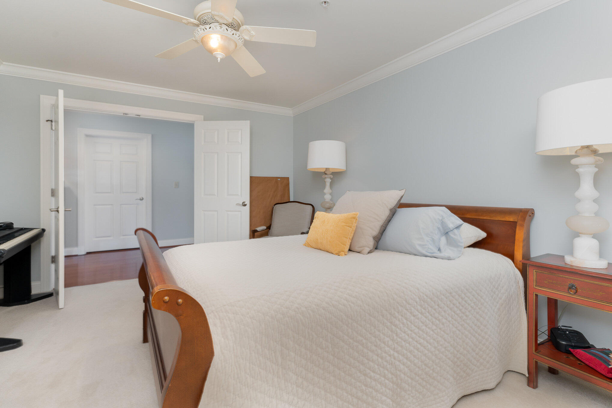 101 Harbor Greene Drive, W505