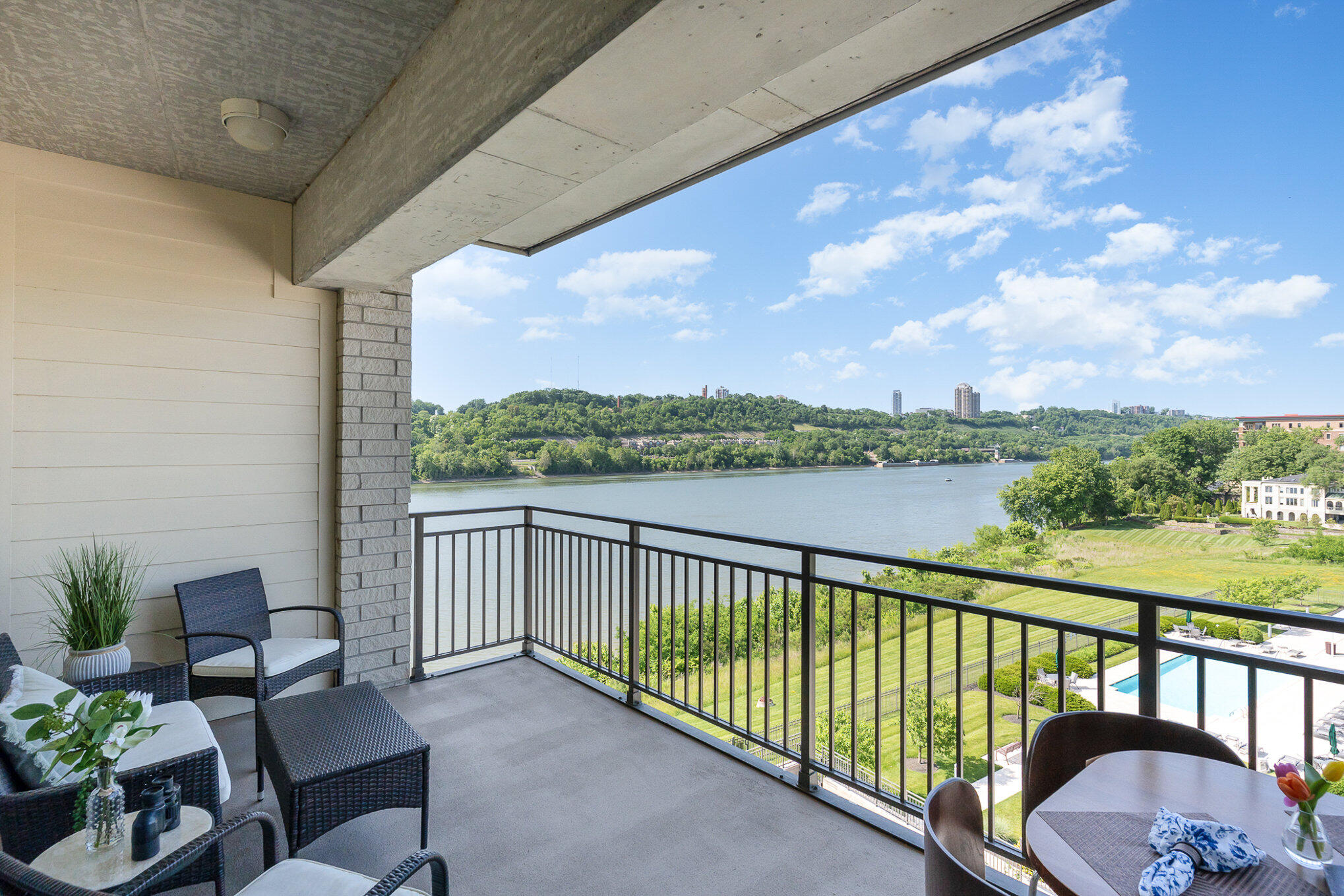 101 Harbor Greene Drive, W505