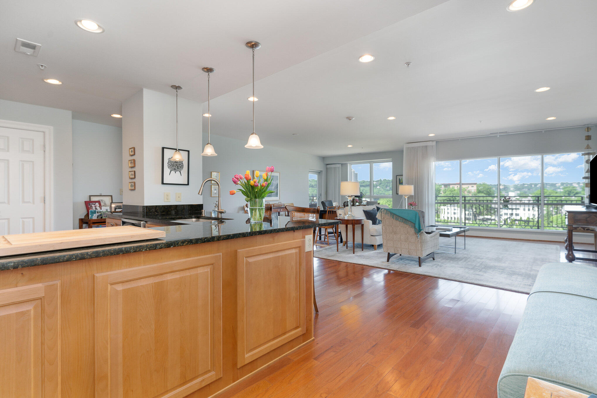 101 Harbor Greene Drive, W505