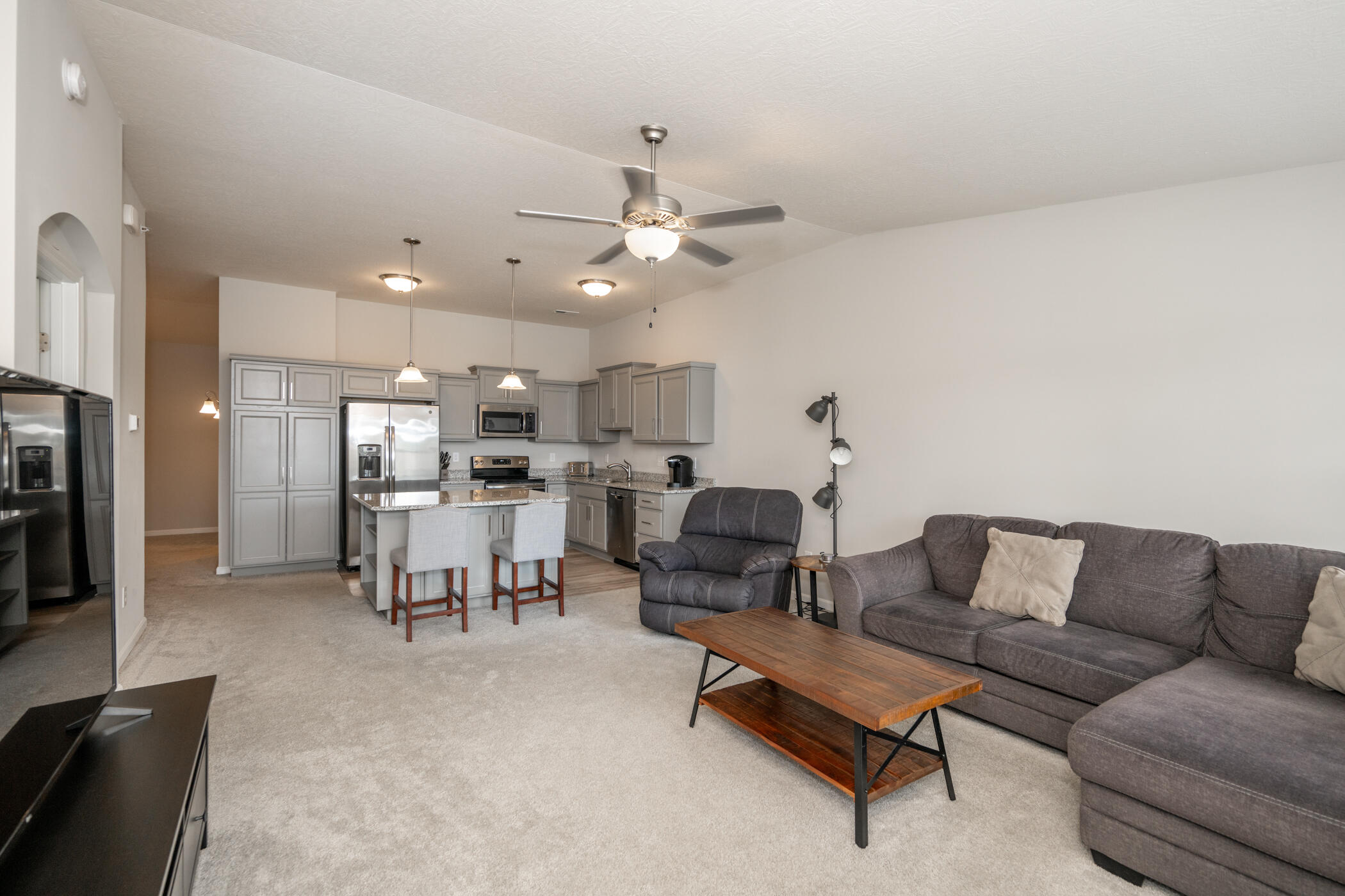 7408 Ravens Run, 18-303