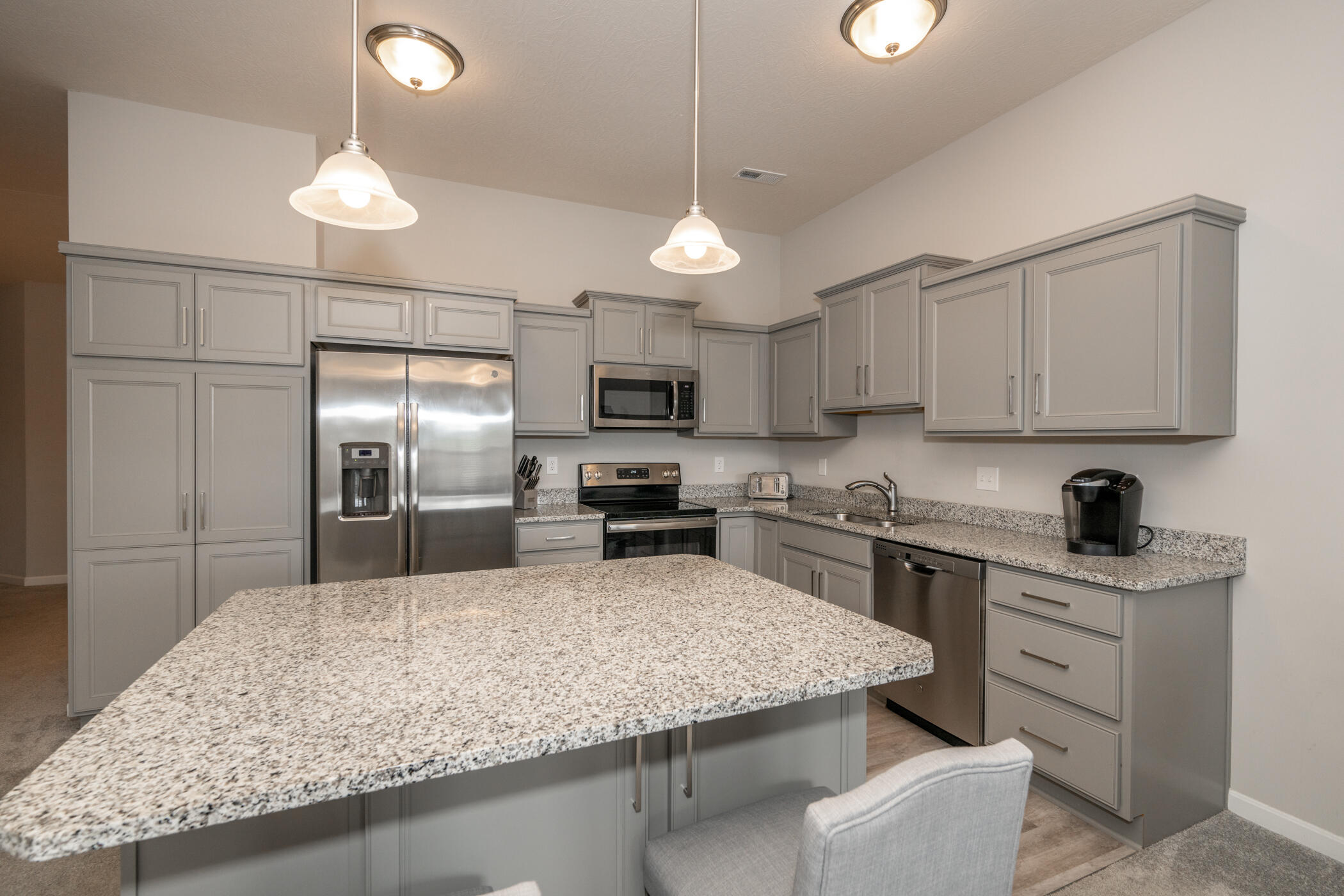 7408 Ravens Run, 18-303