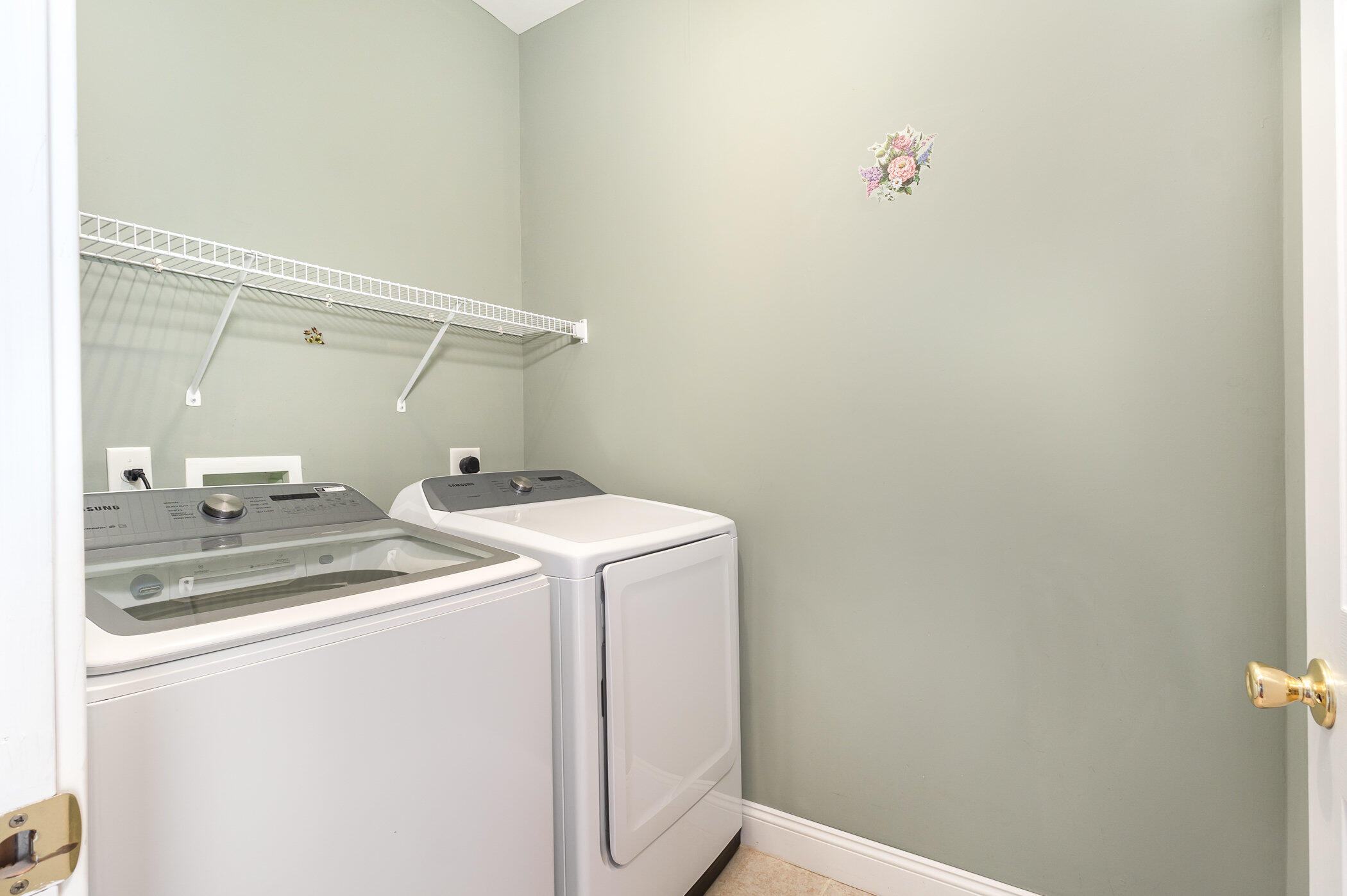 2215 Scheper Court