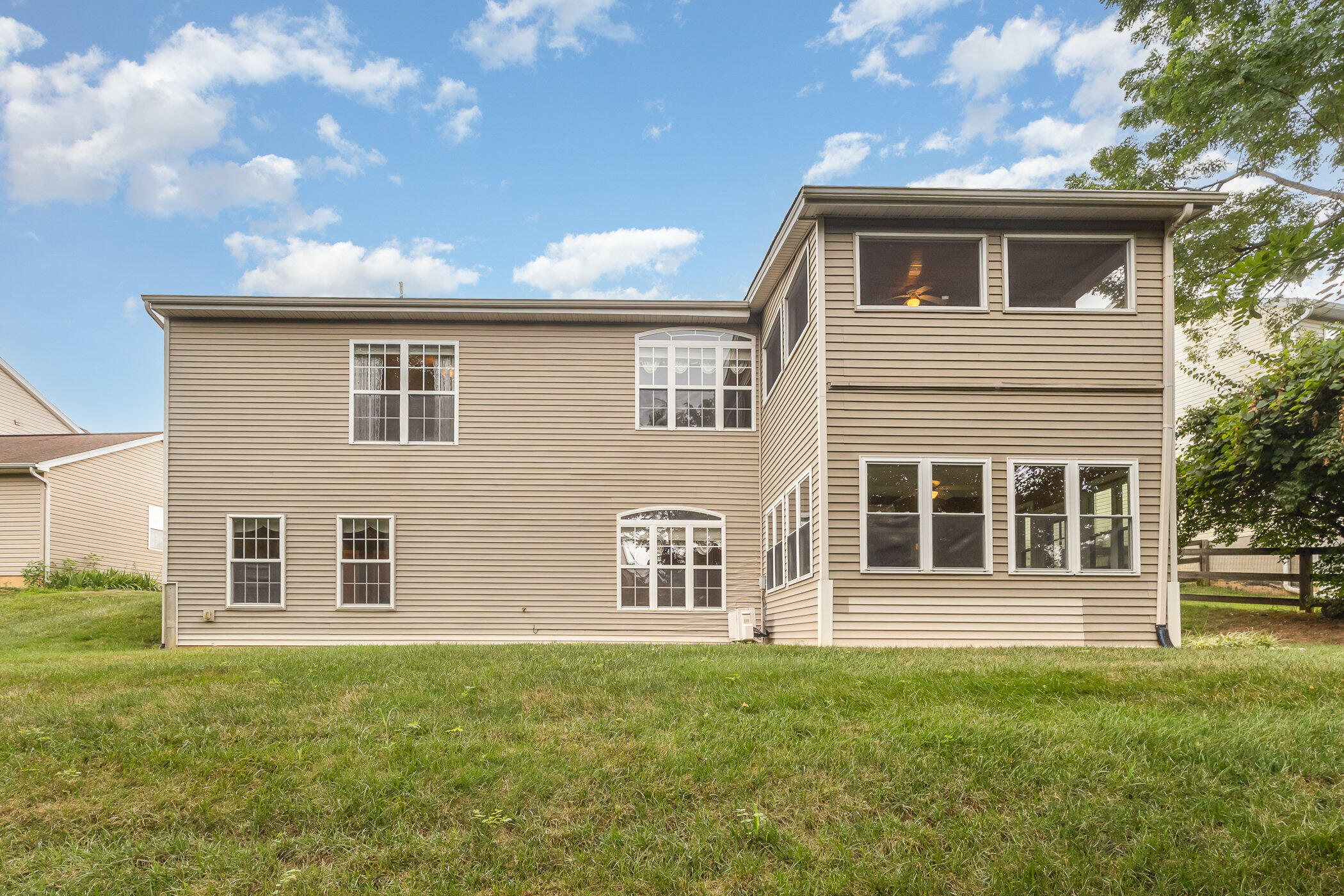 2215 Scheper Court