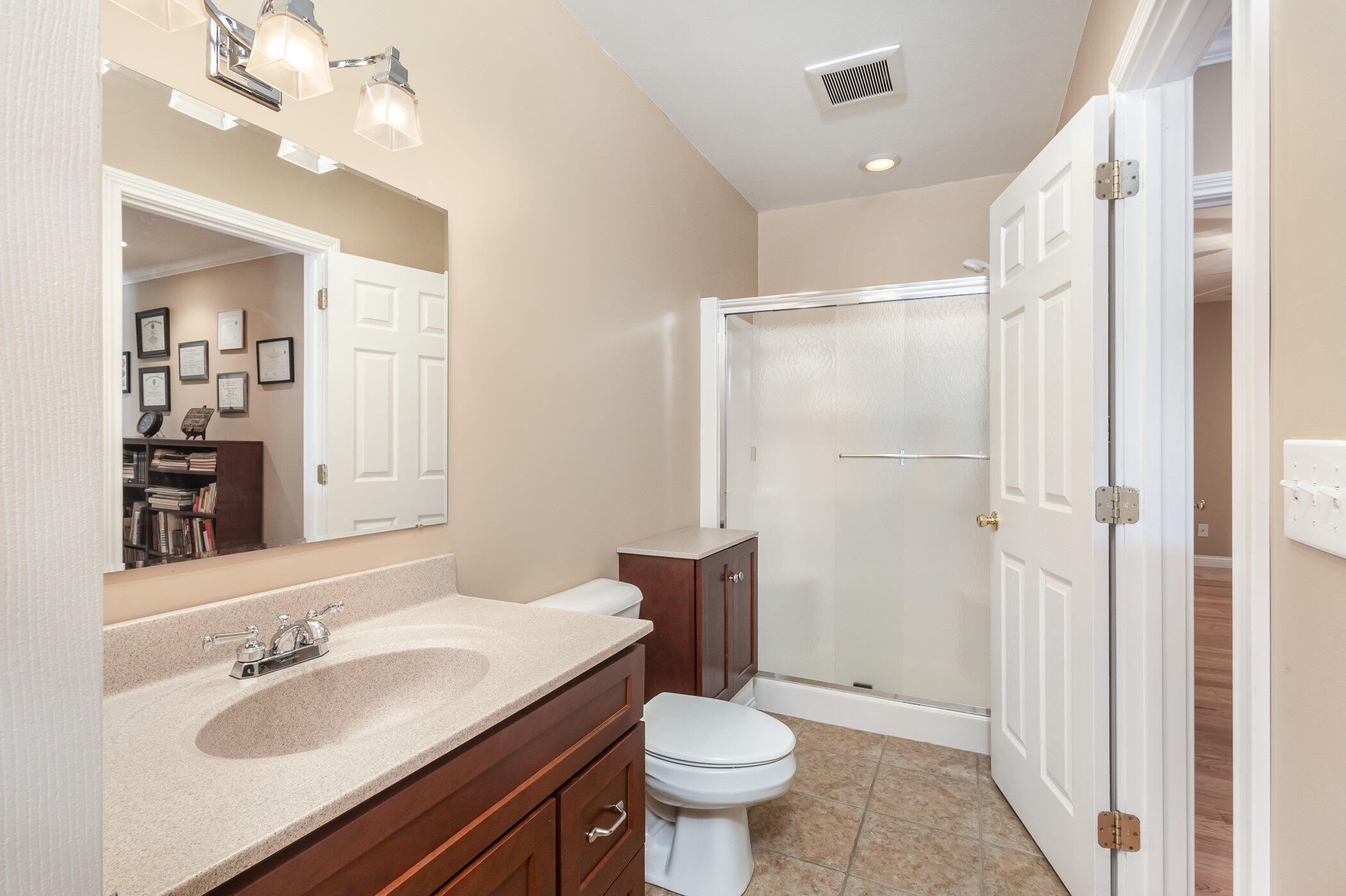 2215 Scheper Court