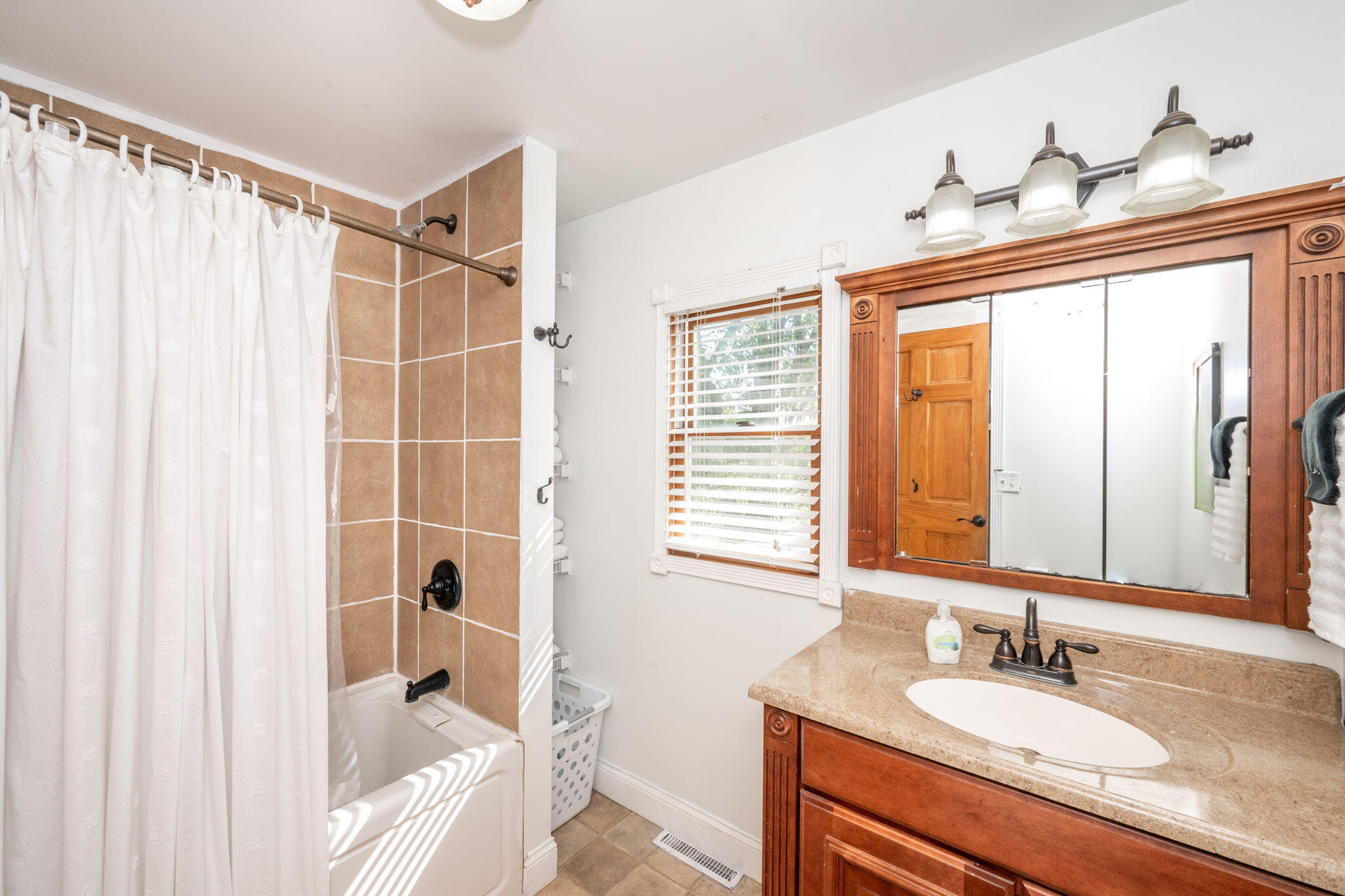 400 Cynthiana Street