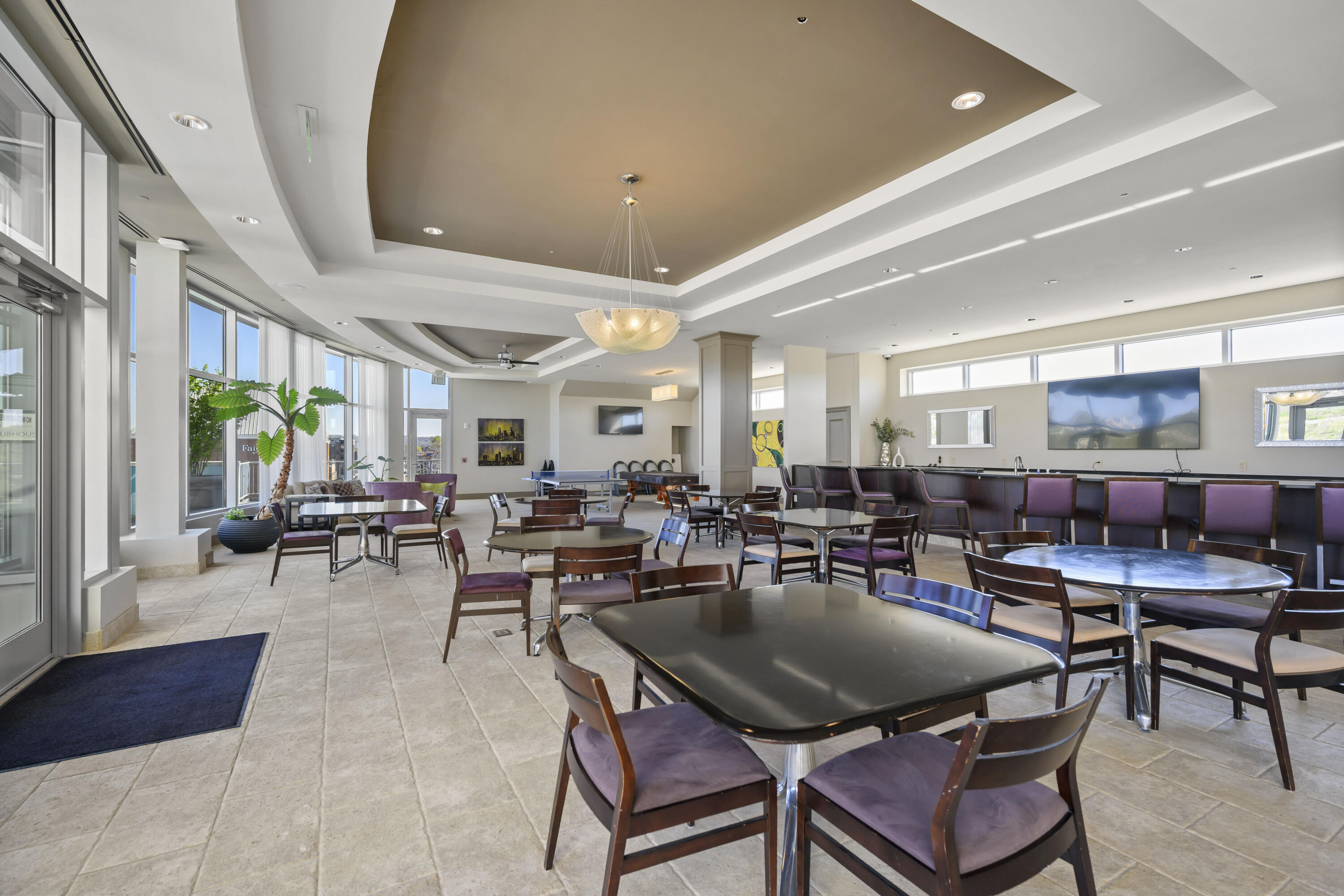 400 Riverboat Row, 603