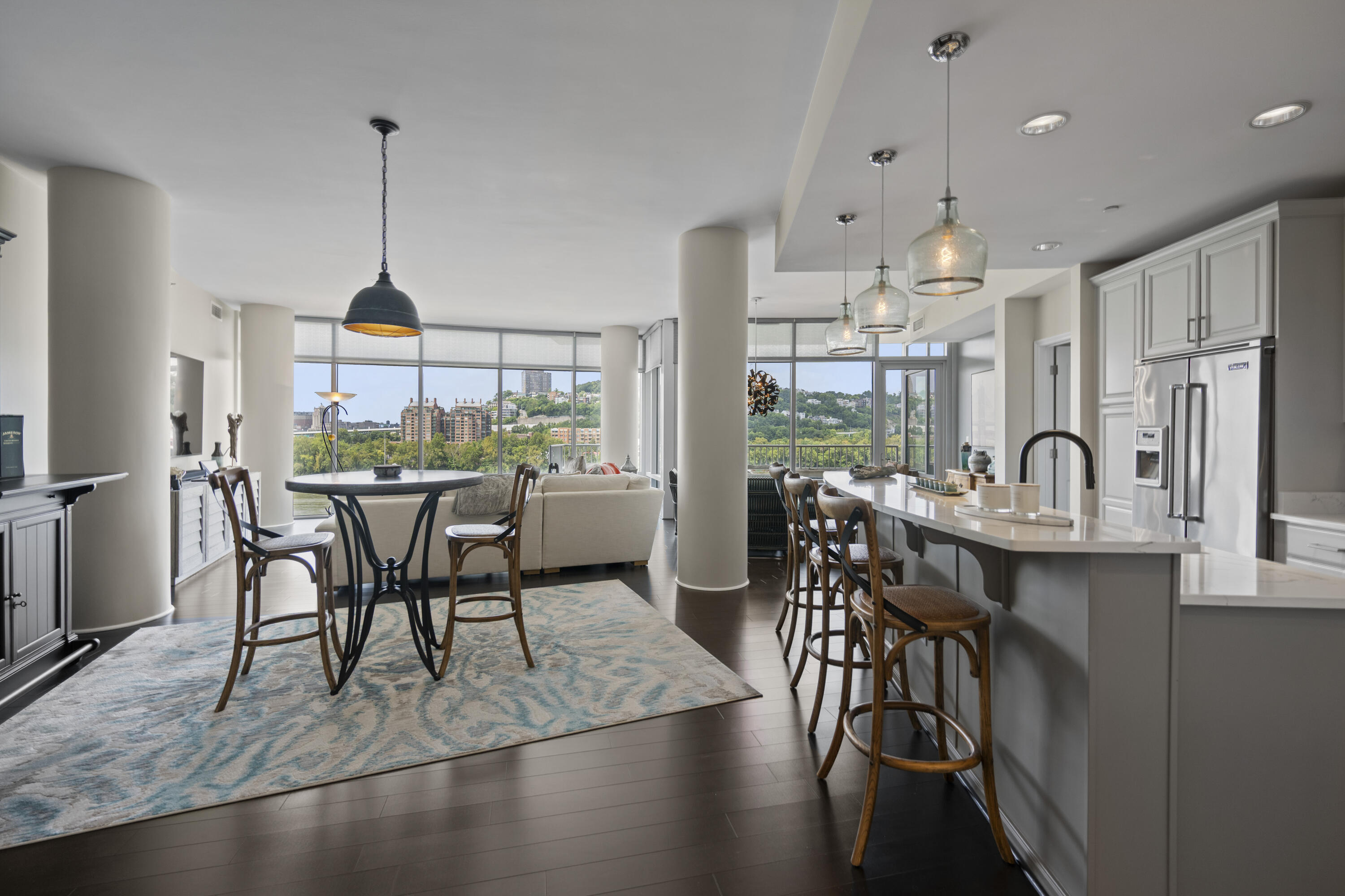 400 Riverboat Row, 603