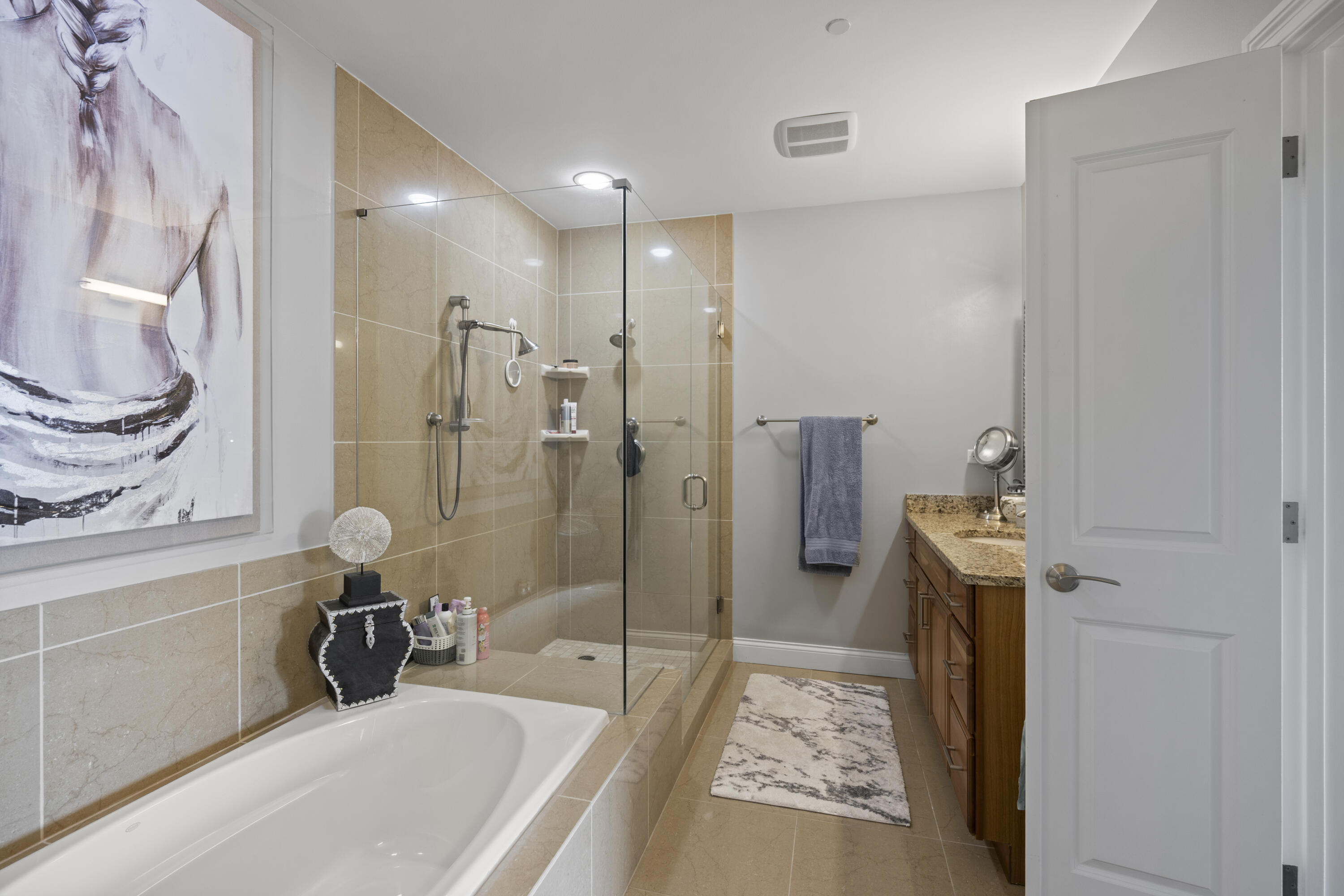 400 Riverboat Row, 603