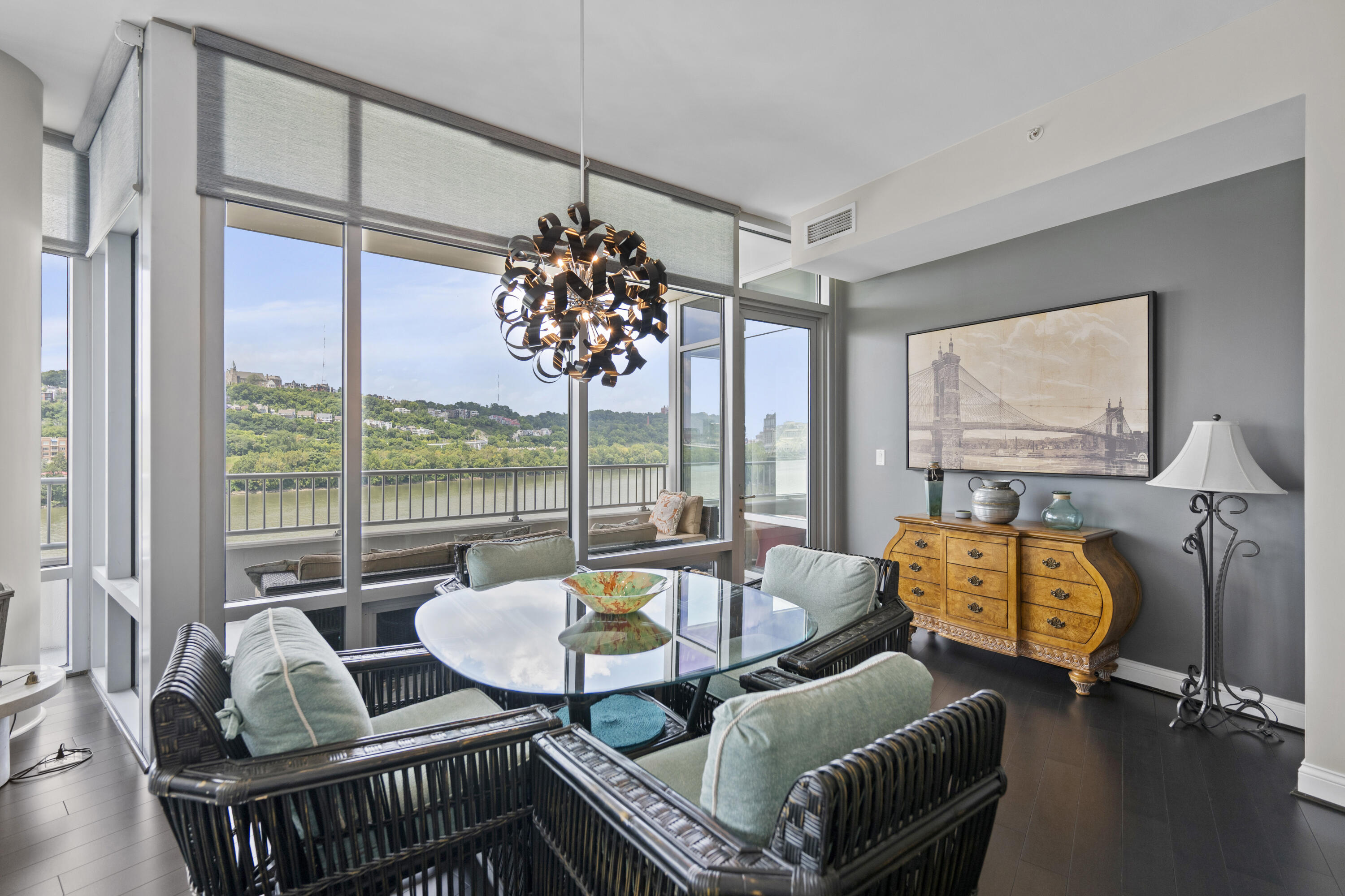 400 Riverboat Row, 603