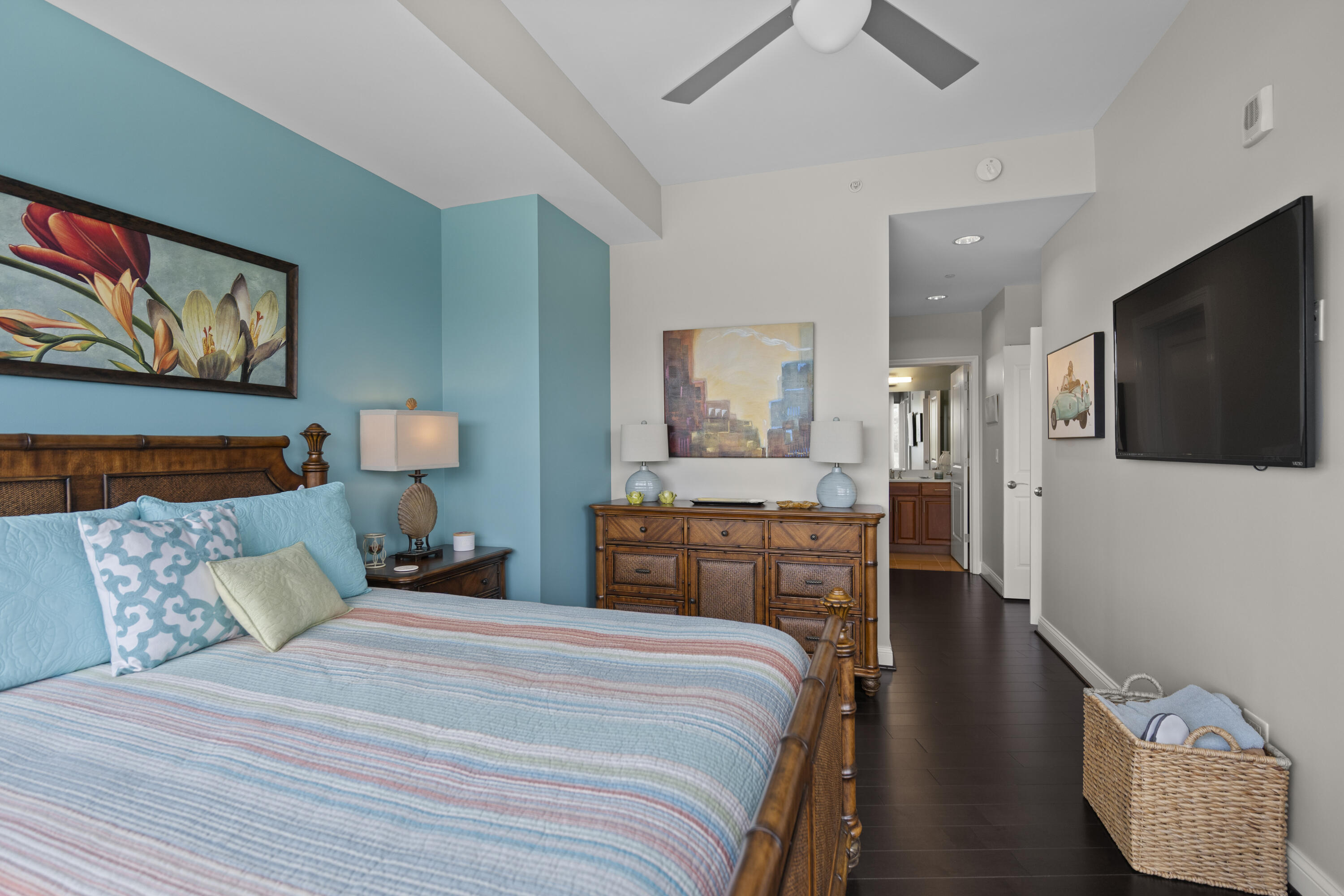 400 Riverboat Row, 603