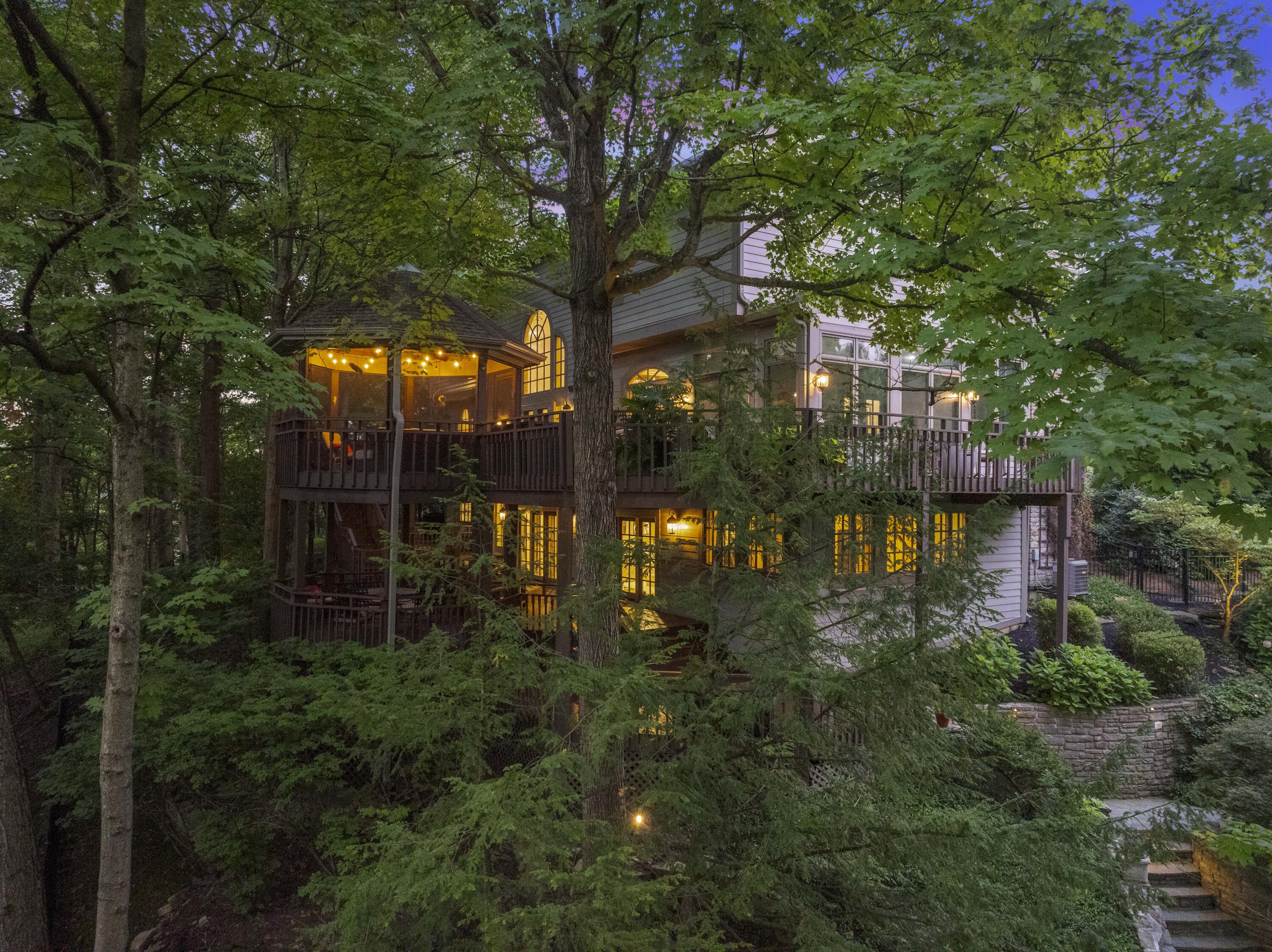 1960 Edenderry Drive