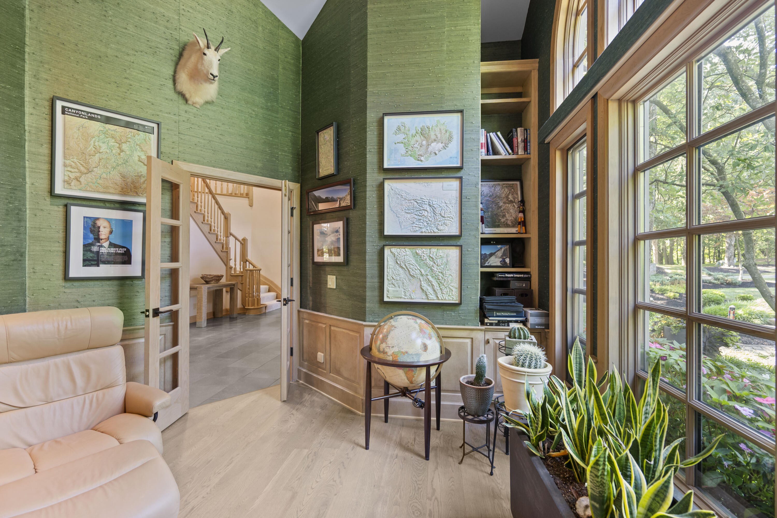 1960 Edenderry Drive