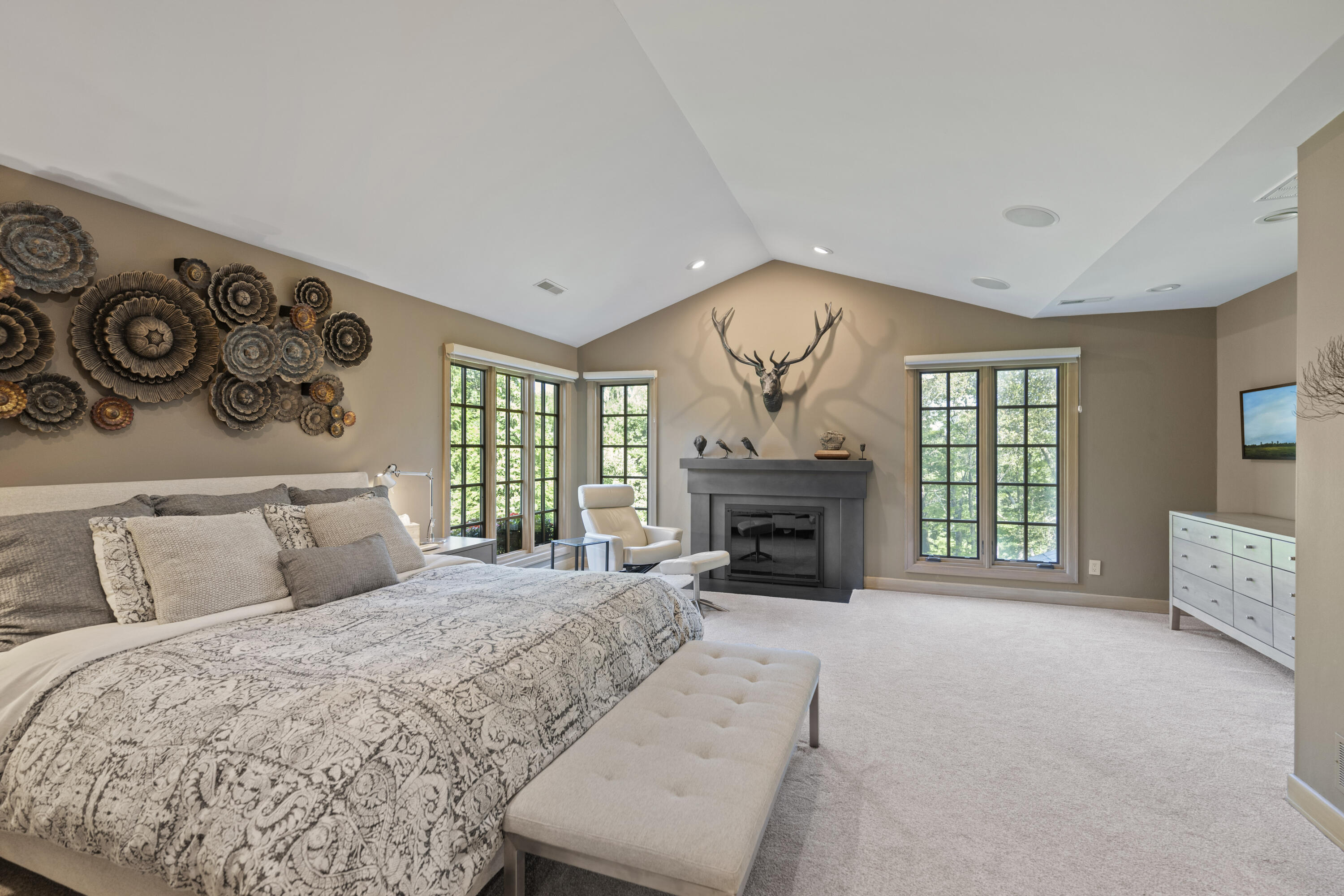 1960 Edenderry Drive