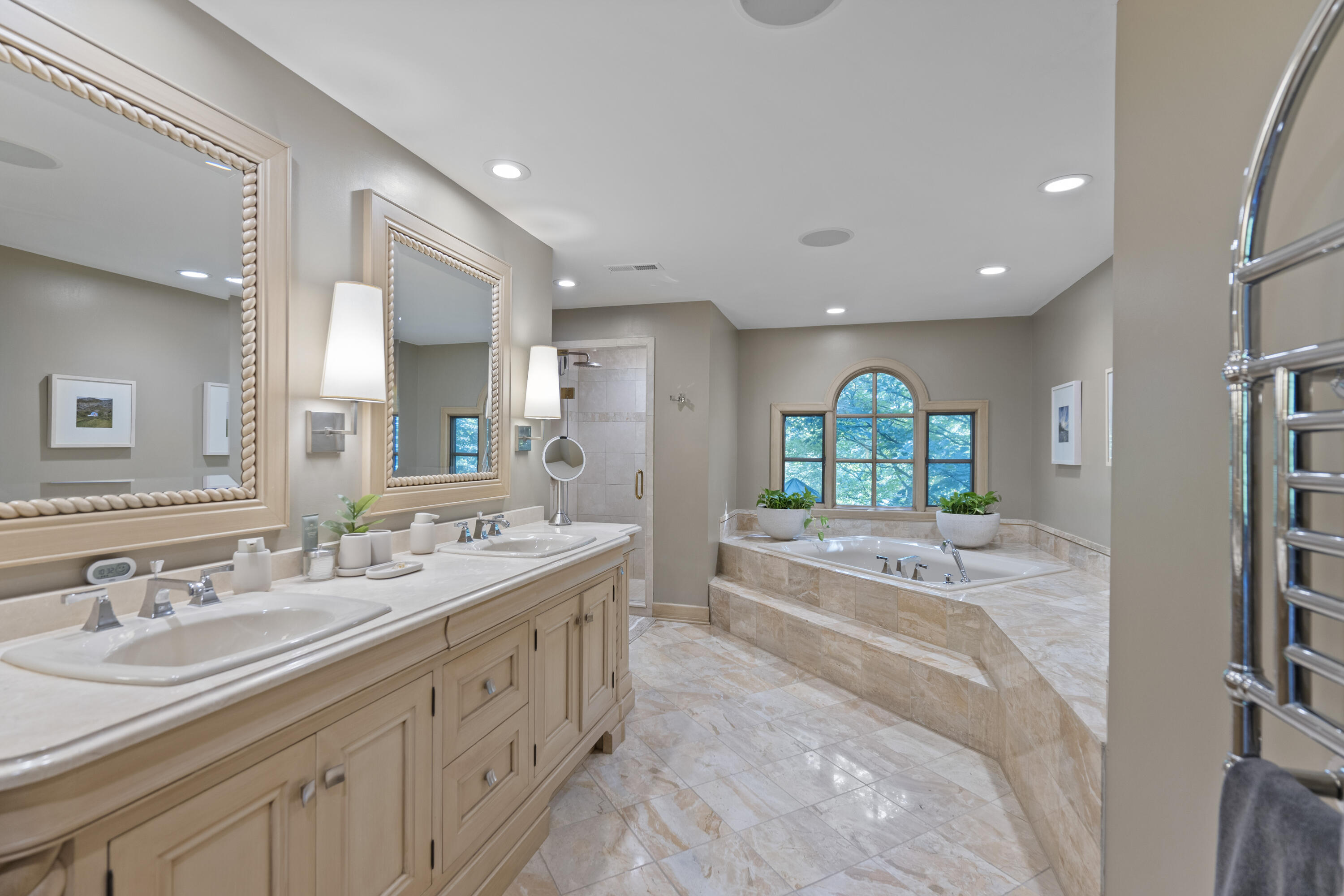 1960 Edenderry Drive