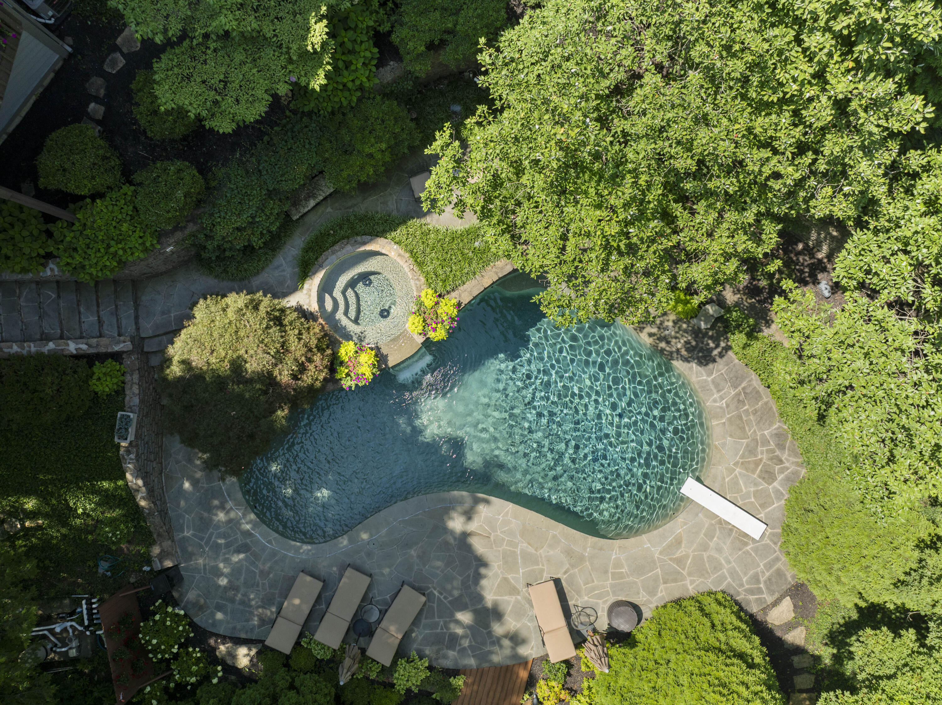 1960 Edenderry Drive