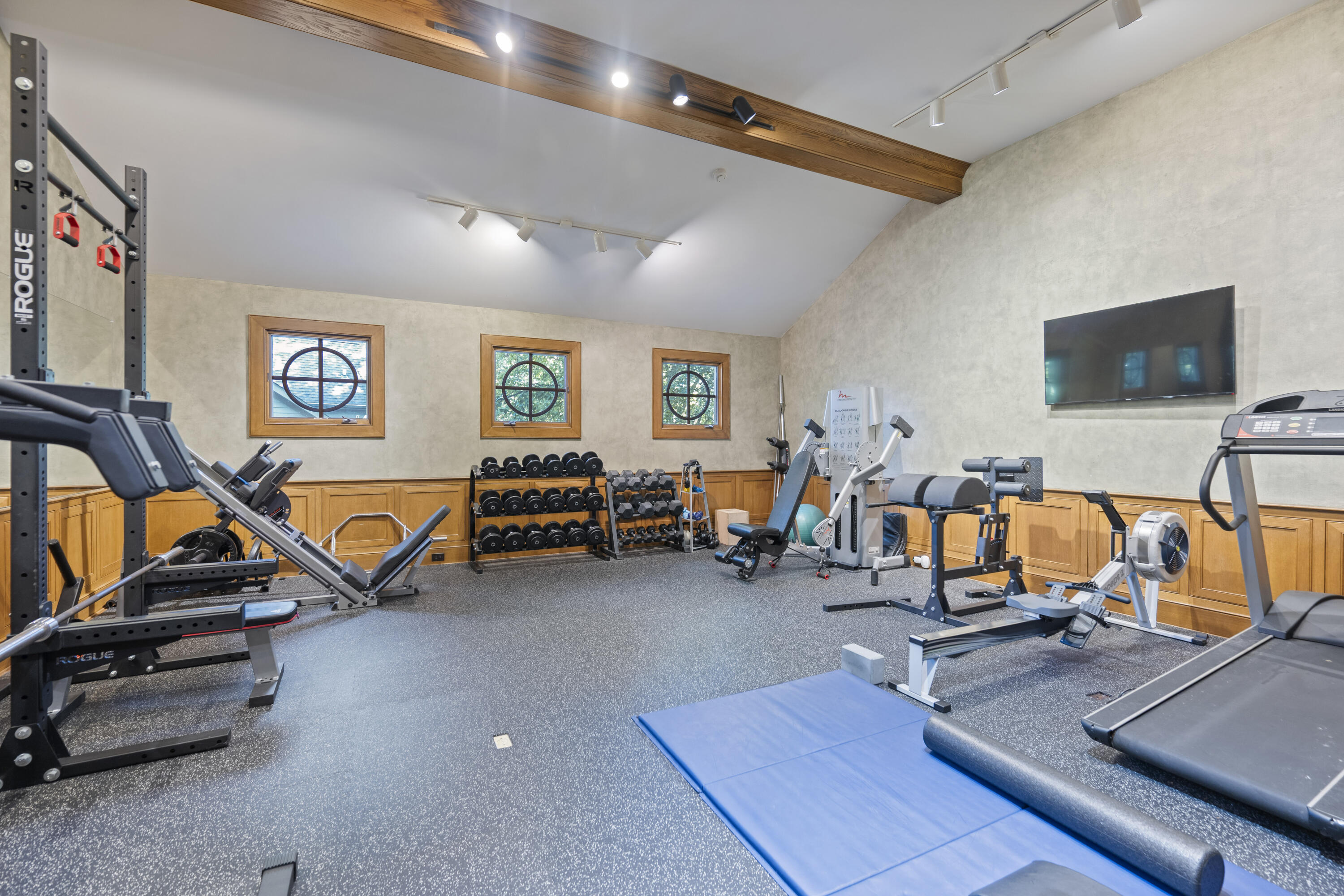 1960 Edenderry Drive