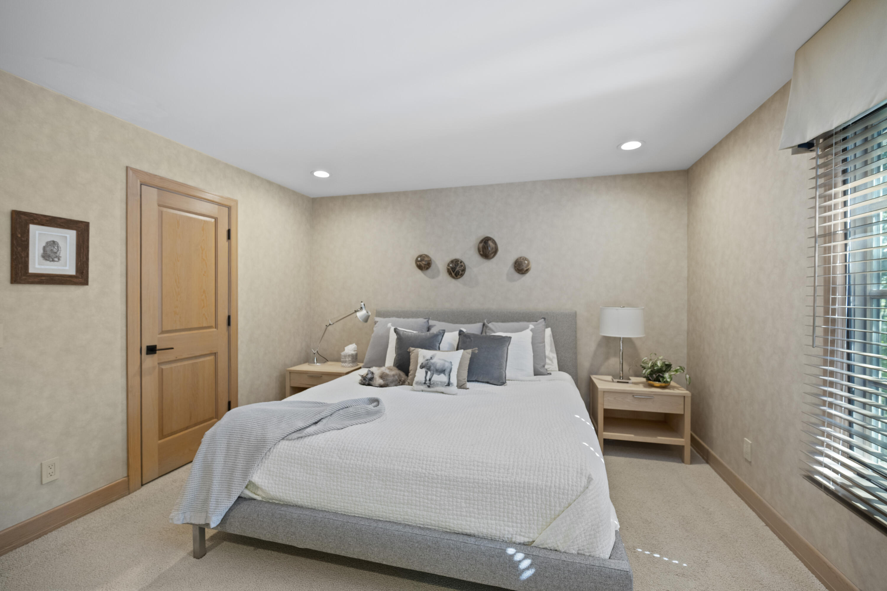 1960 Edenderry Drive