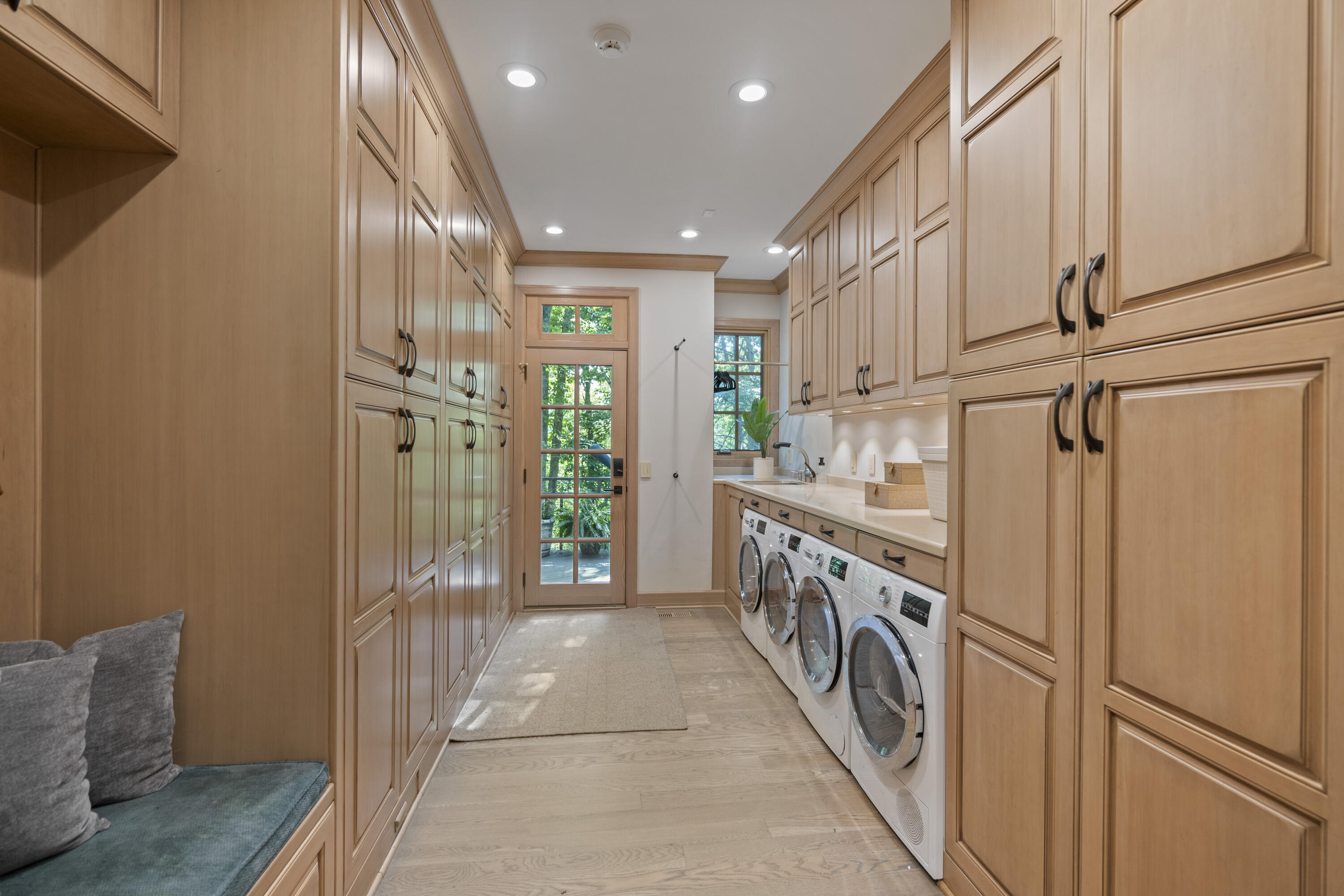 1960 Edenderry Drive