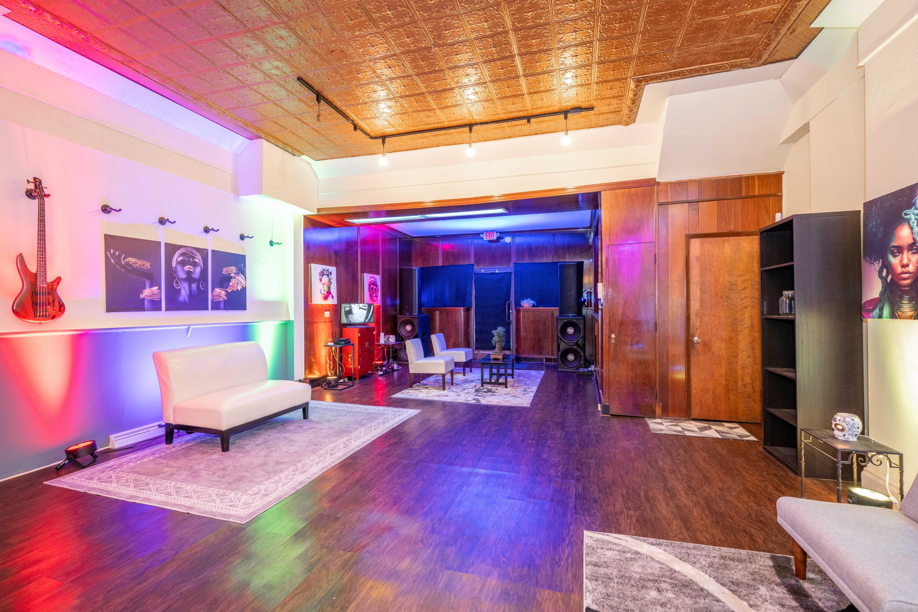 644 Monmouth Street, Newport