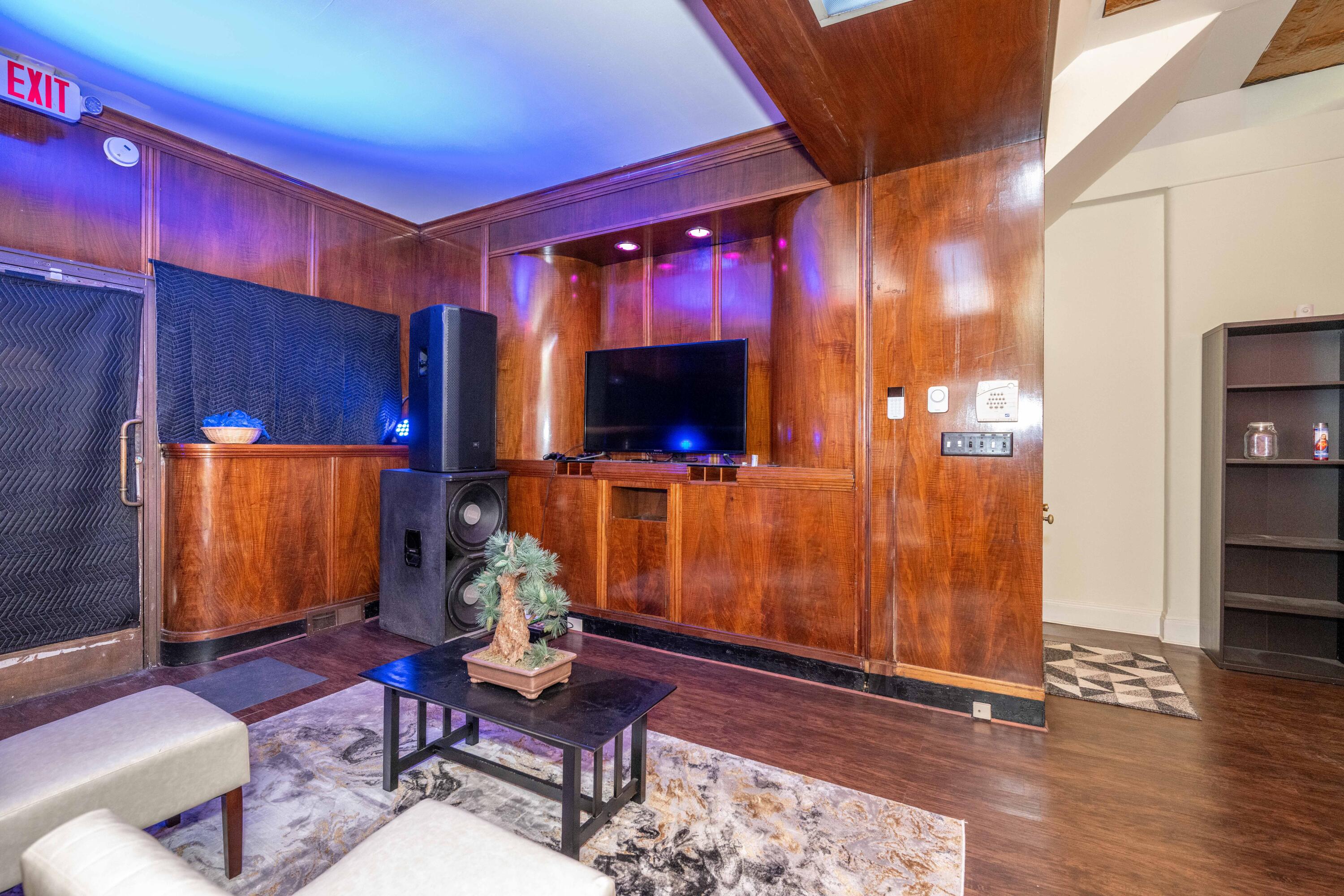 644 Monmouth Street, Newport