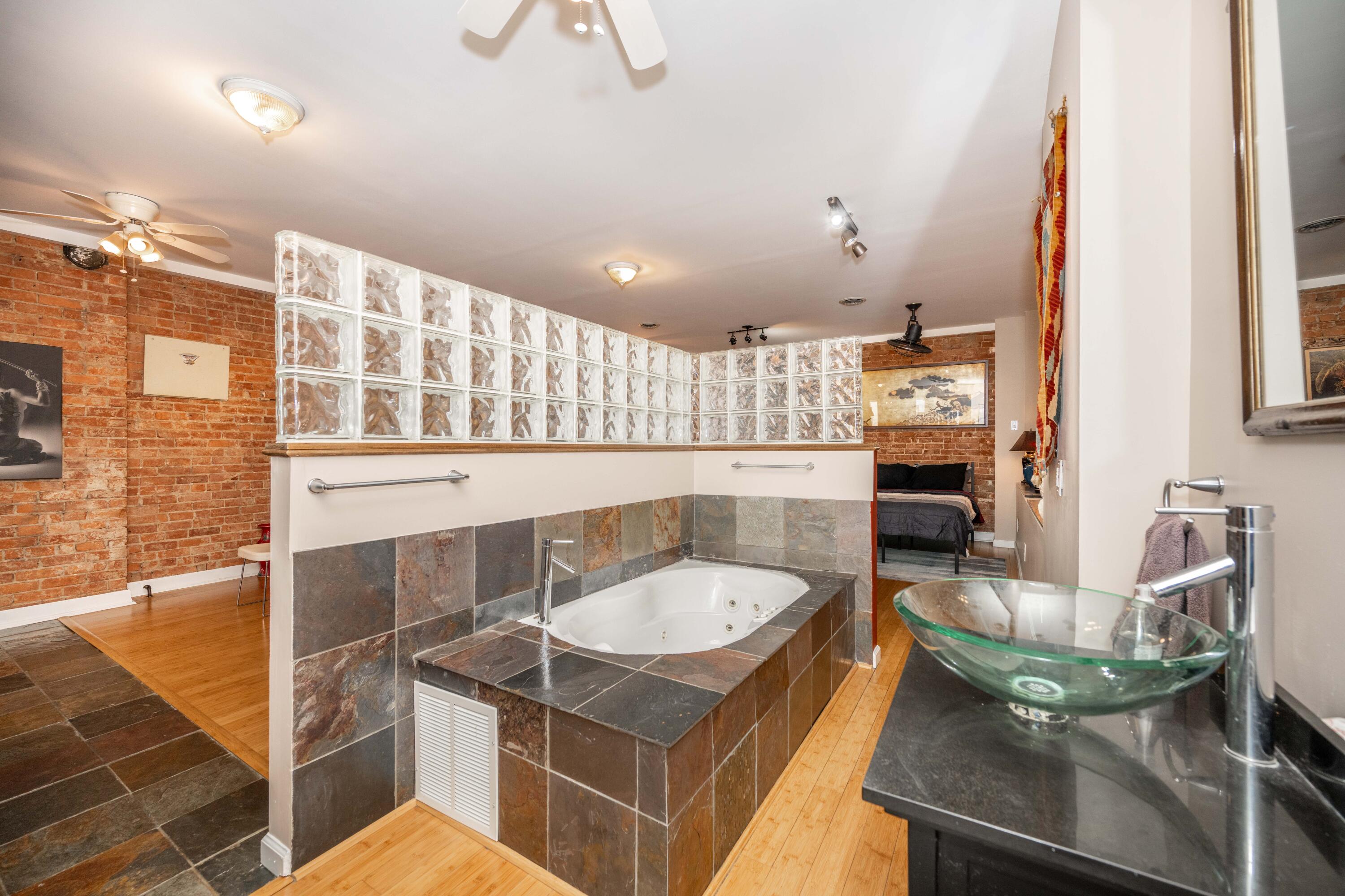 644 Monmouth Street, Newport