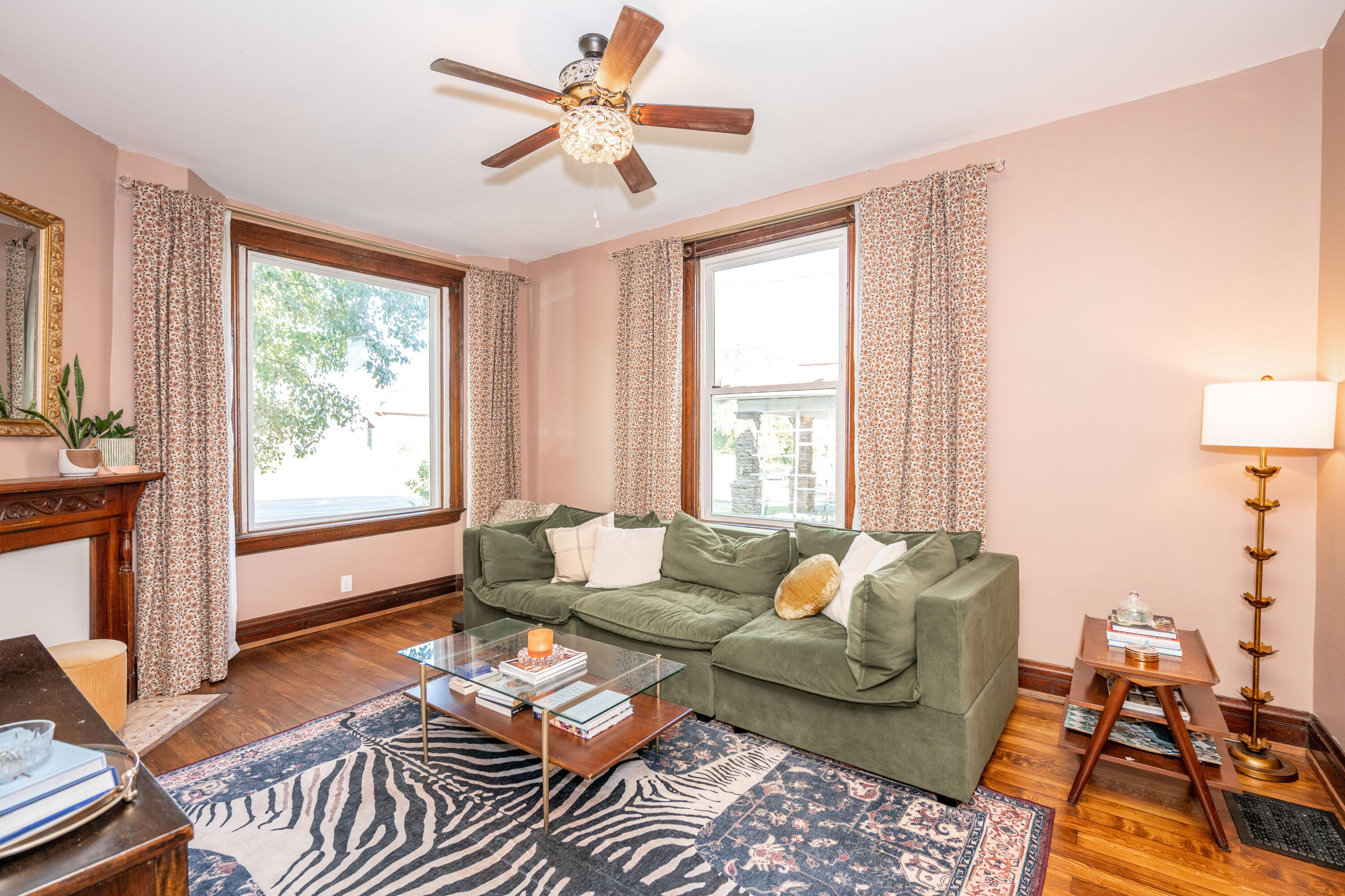 142 Highway Avenue, Ludlow