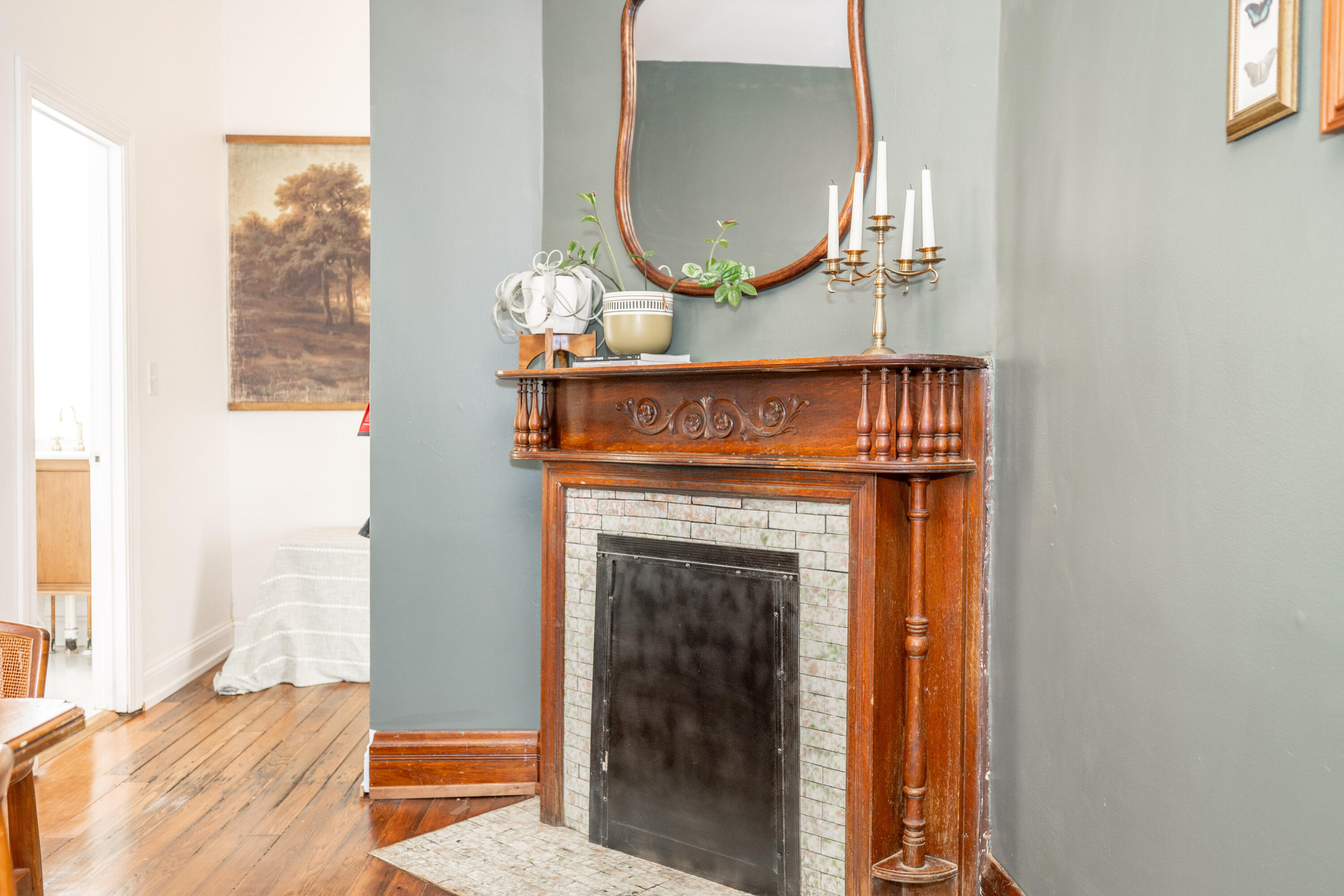 142 Highway Avenue, Ludlow