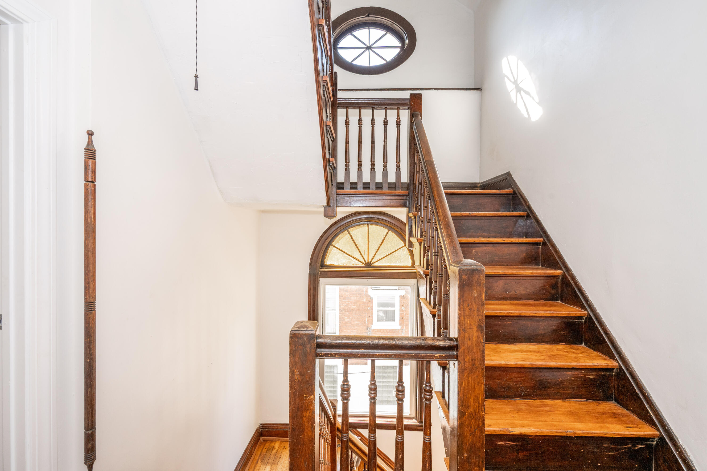 142 Highway Avenue, Ludlow