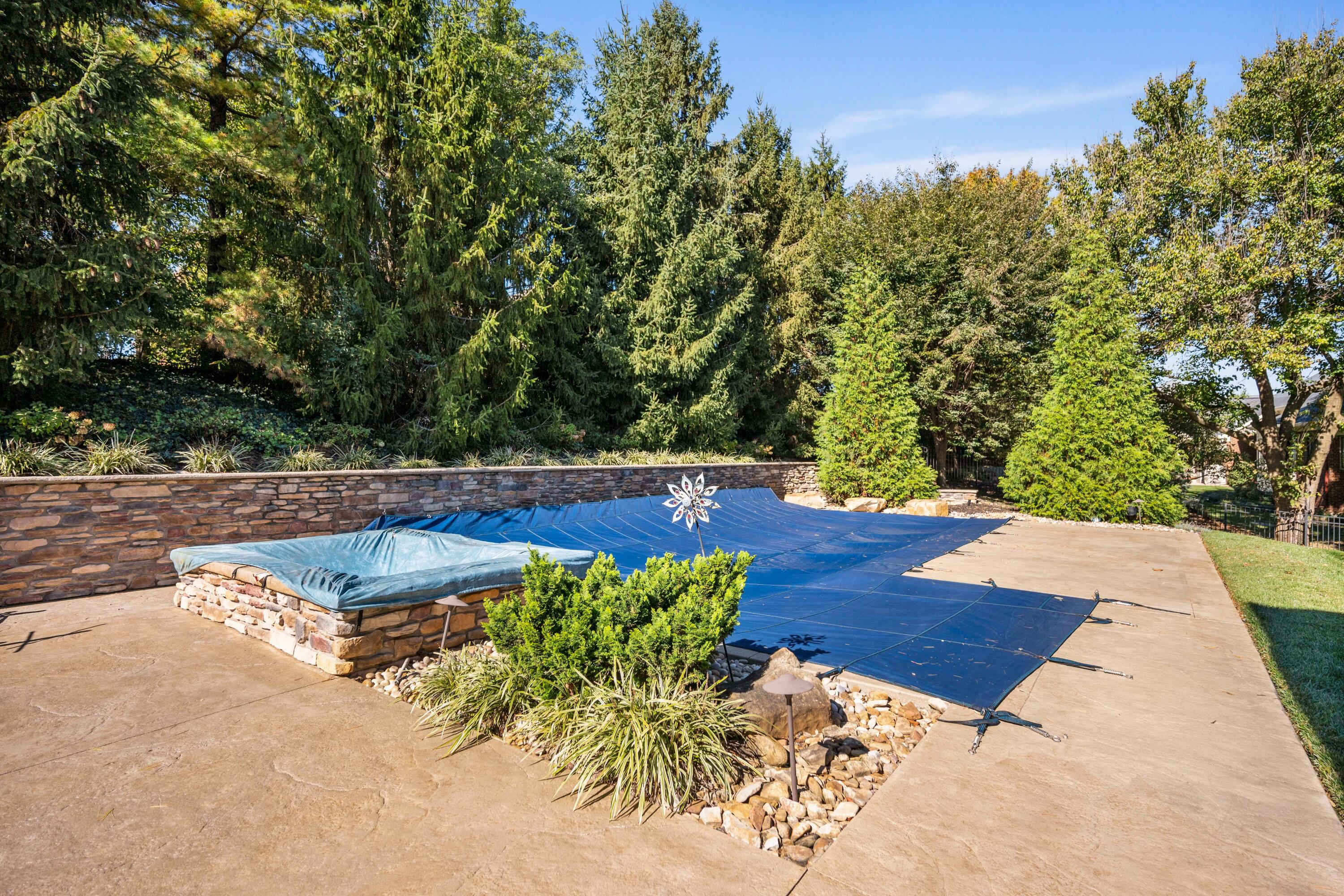 931 Squire Oaks Drive