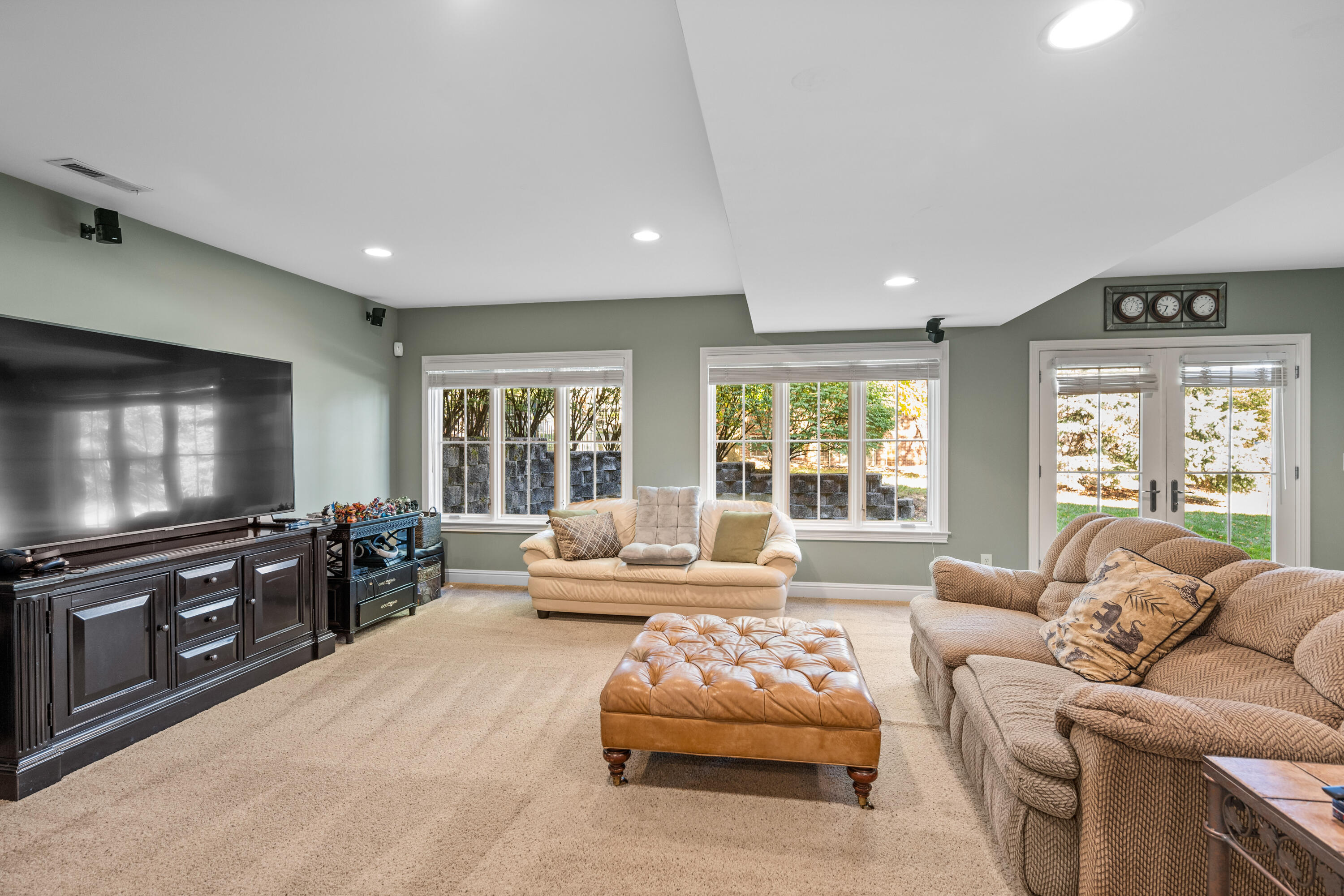 931 Squire Oaks Drive