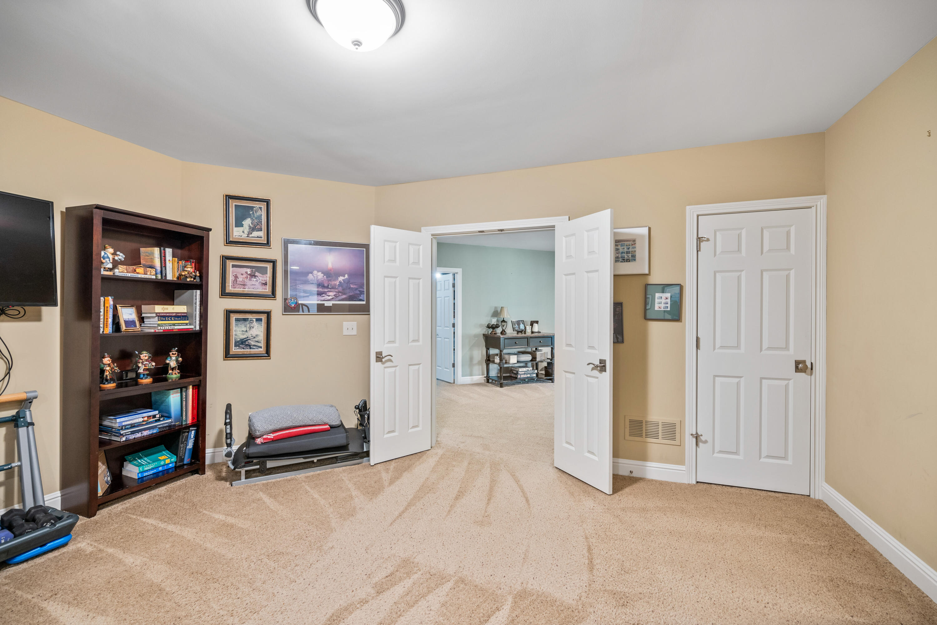 931 Squire Oaks Drive