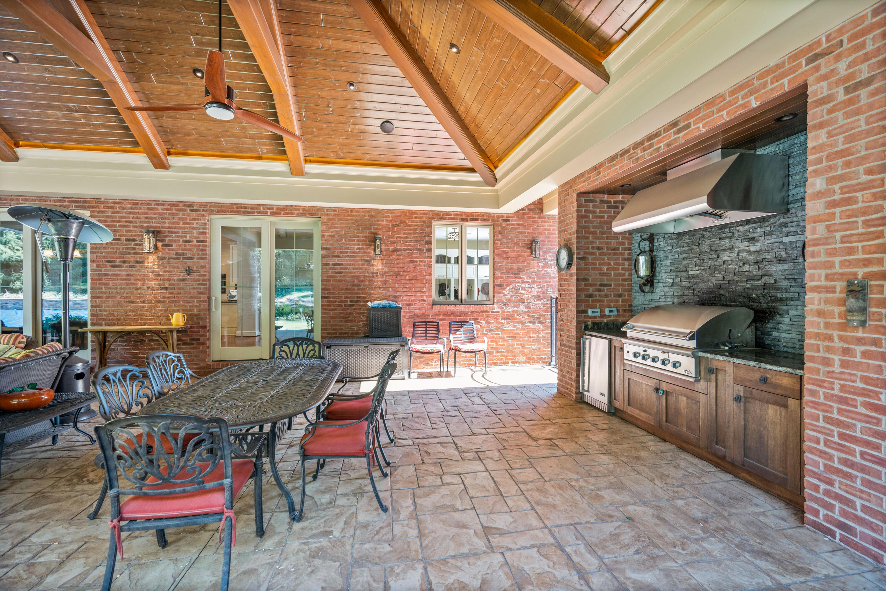 931 Squire Oaks Drive