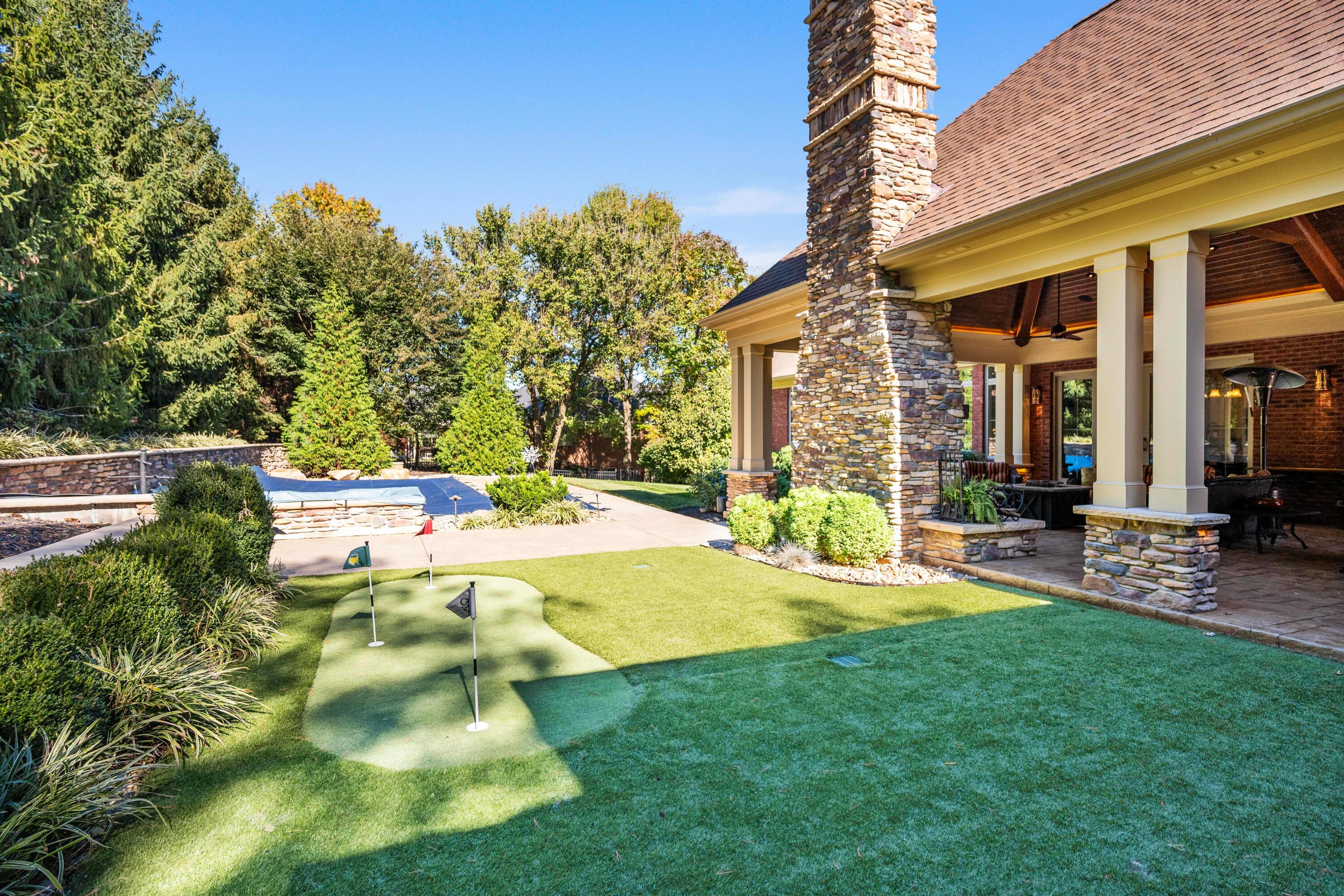 931 Squire Oaks Drive