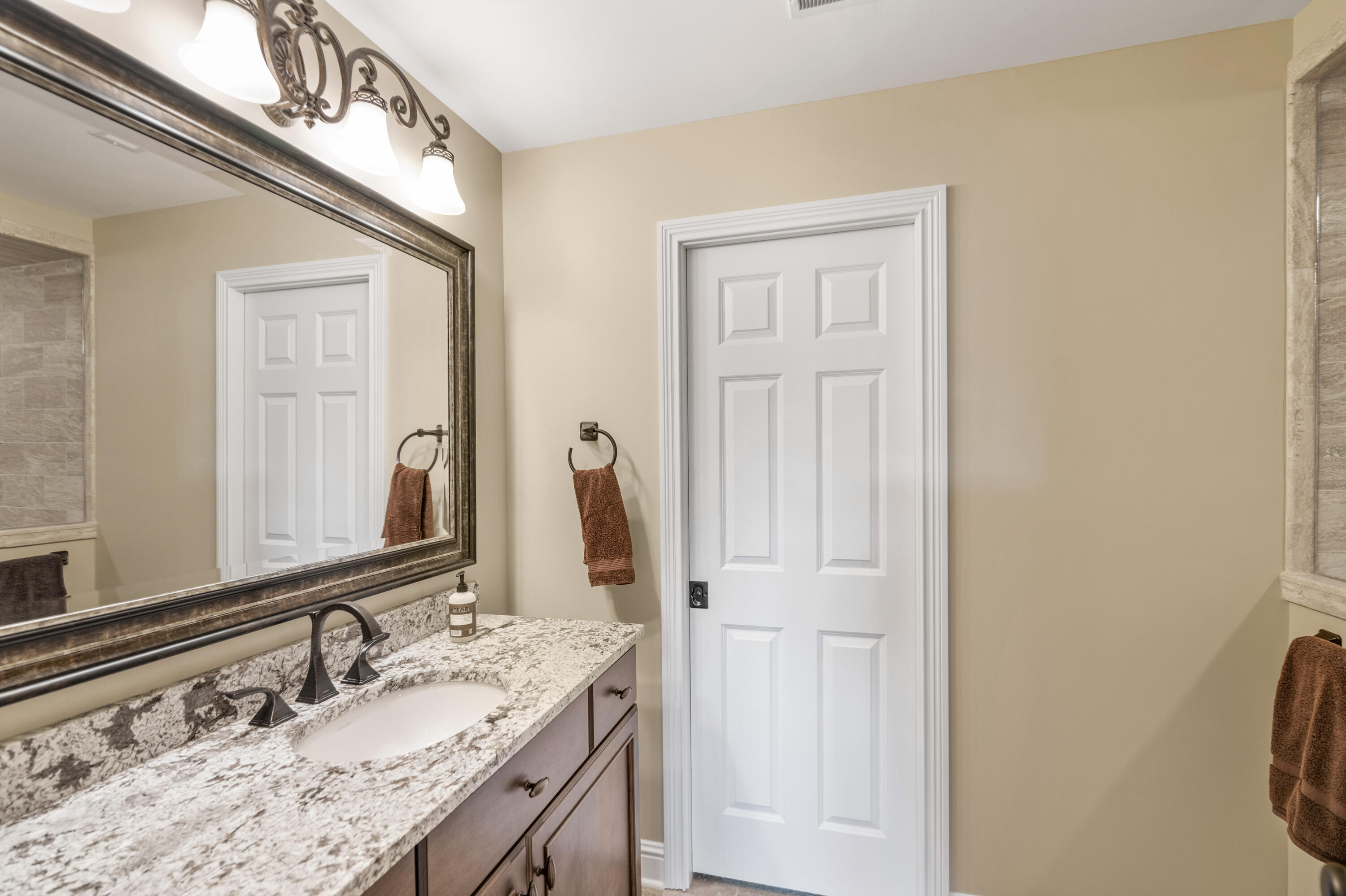 931 Squire Oaks Drive